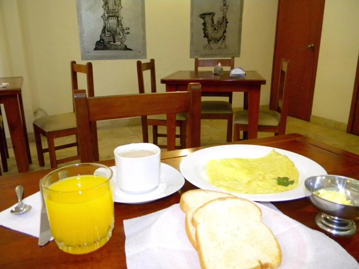 Food and drinks in Hotel Onix Gold