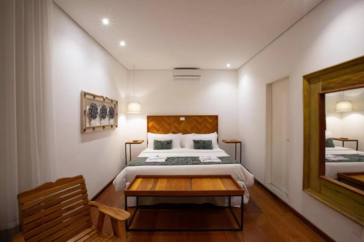 Photo of the whole room, Bed in Pousada Armazém 26