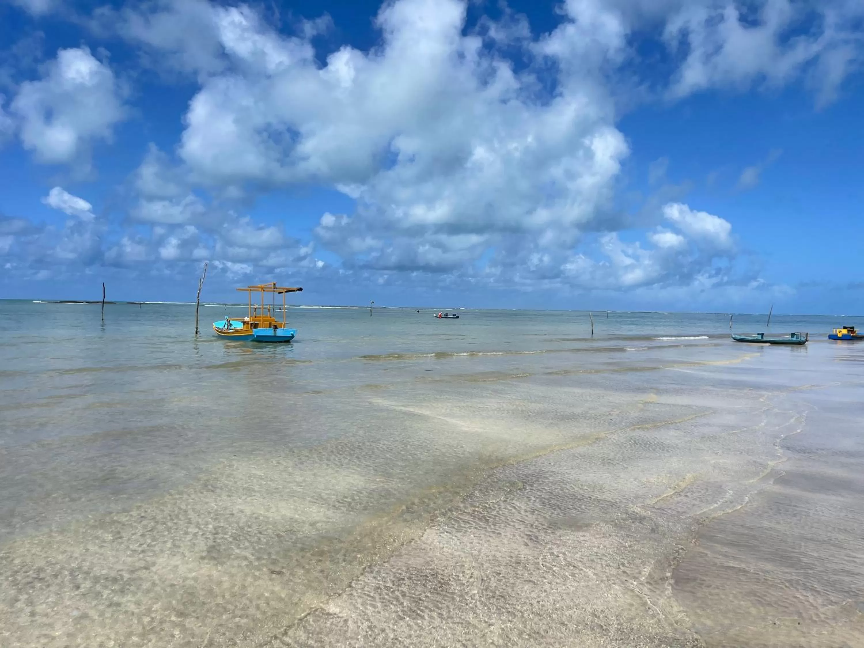 Day in Chalé Palhano Beach