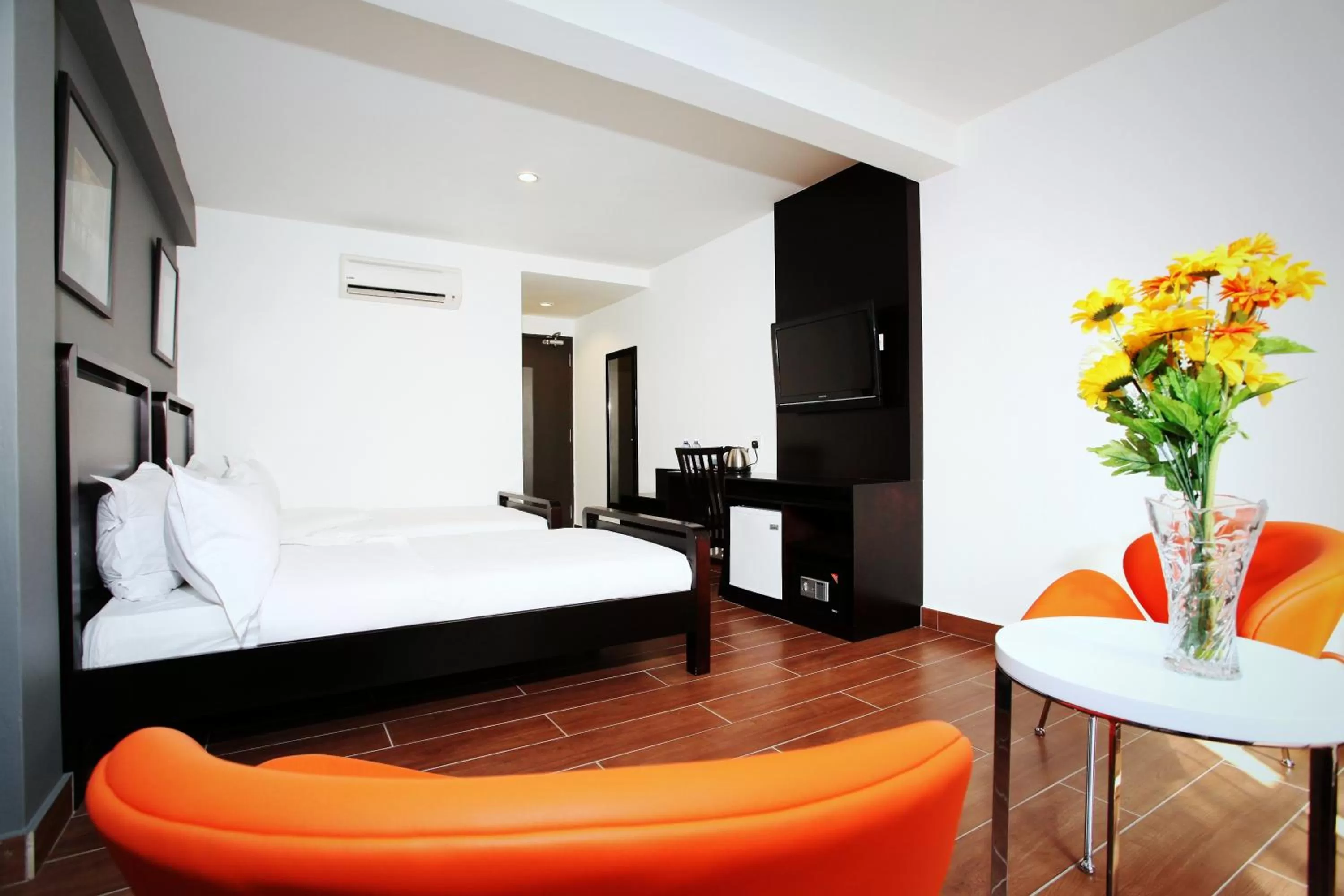 Premier Double or Twin Room in Hotel O Crossroads Hotel