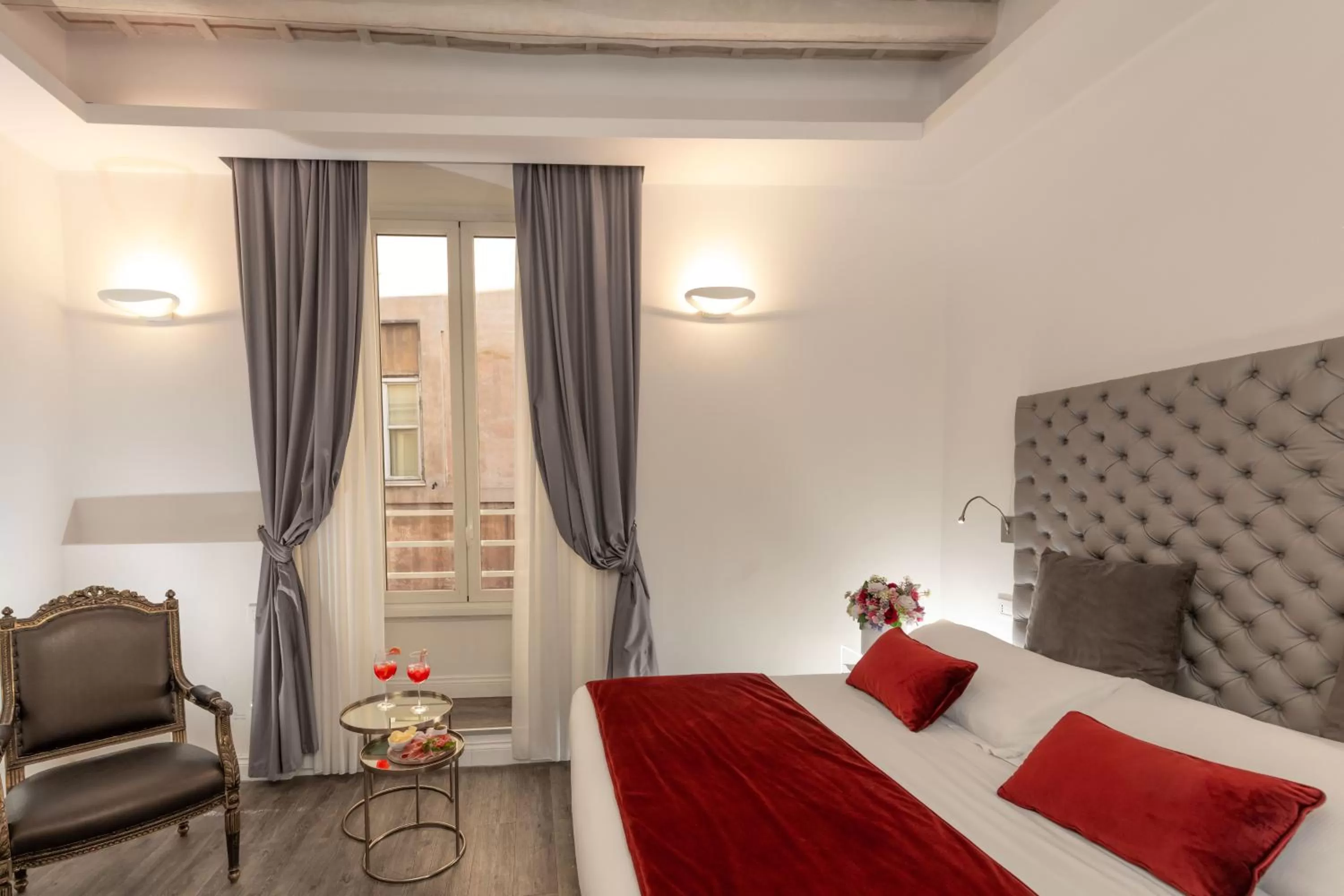 Photo of the whole room, Bed in Hotel Navona