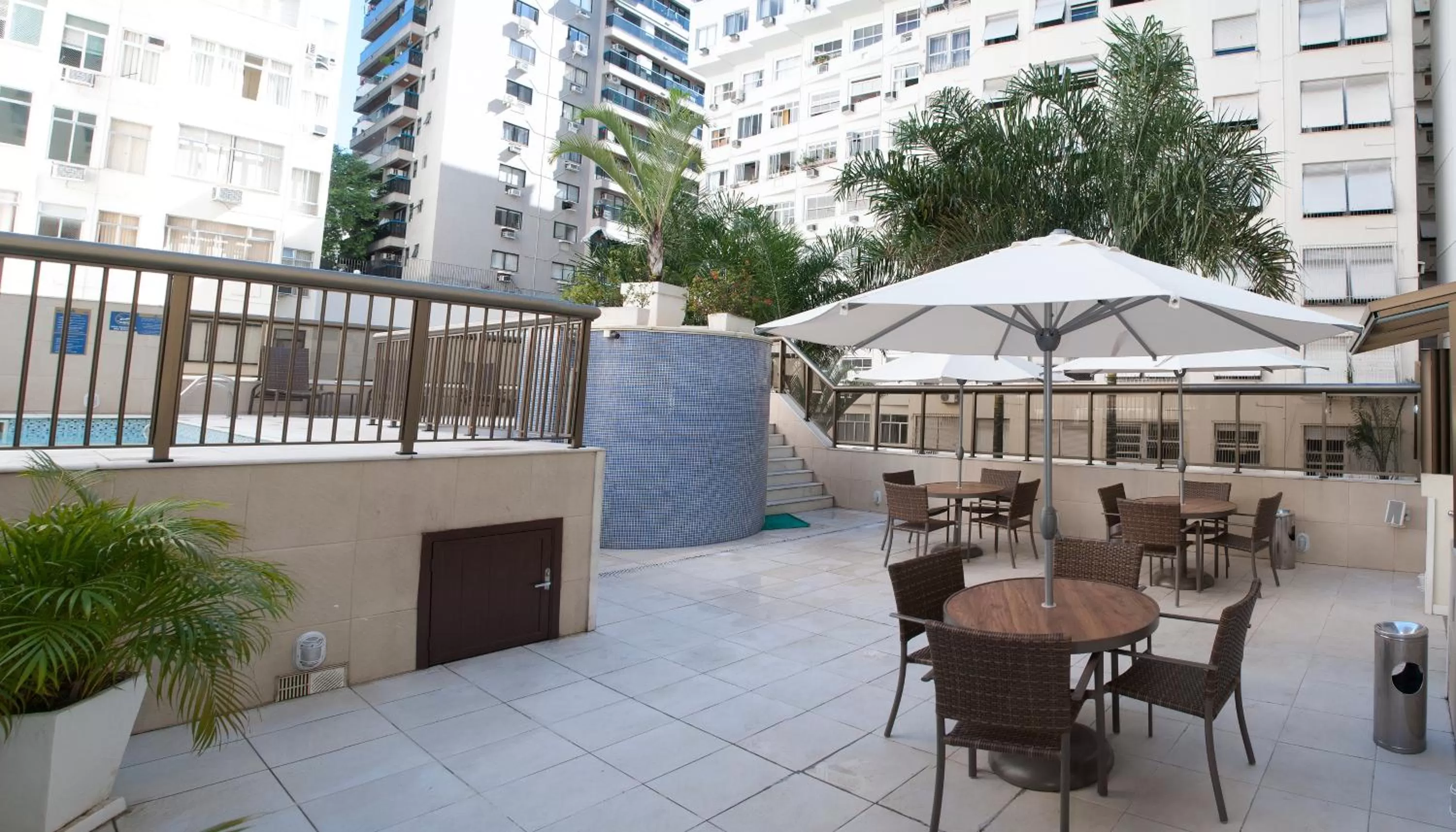 Patio in Hotel Astoria Copacabana