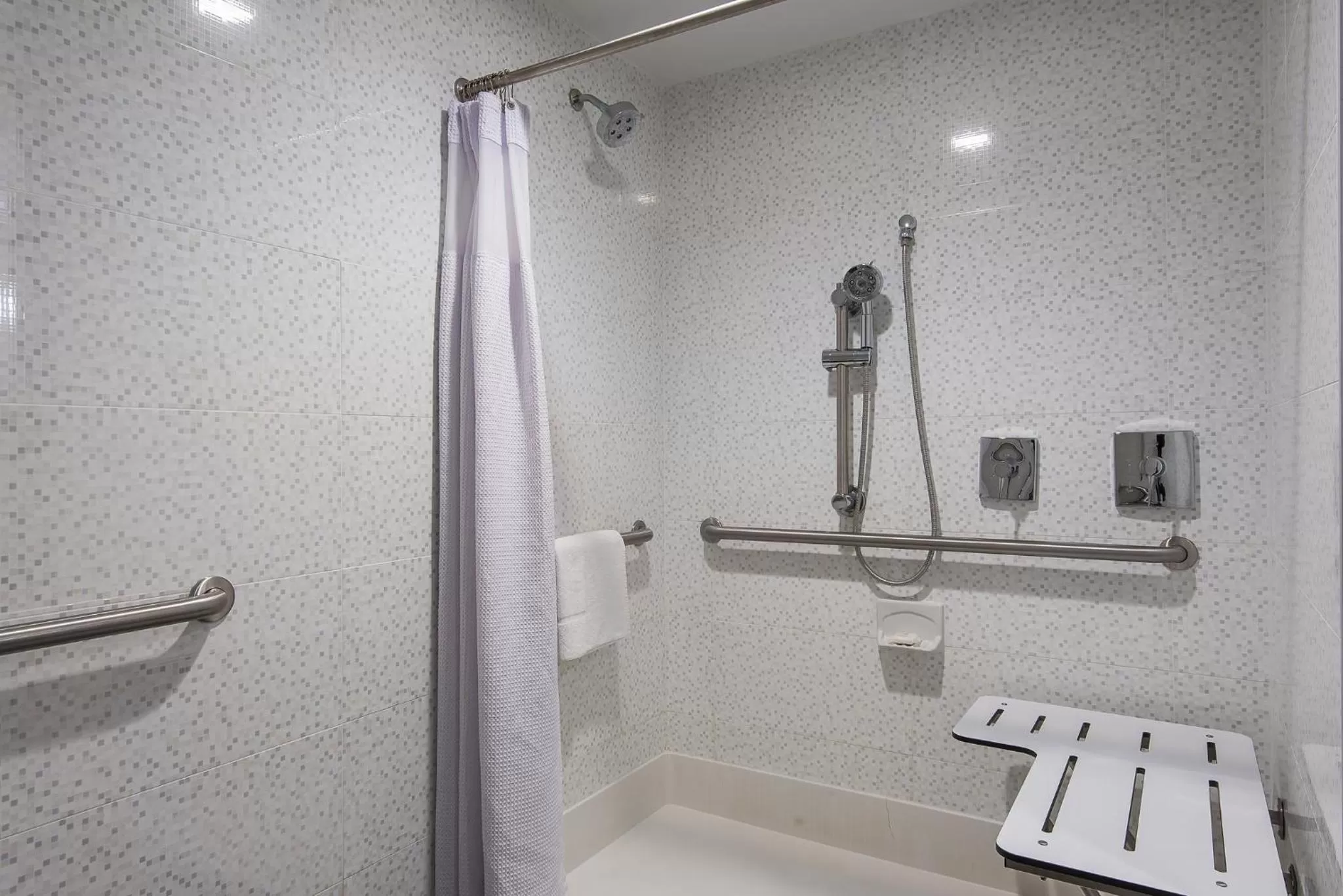 Photo of the whole room in Crowne Plaza Princeton - Conference Center by IHG