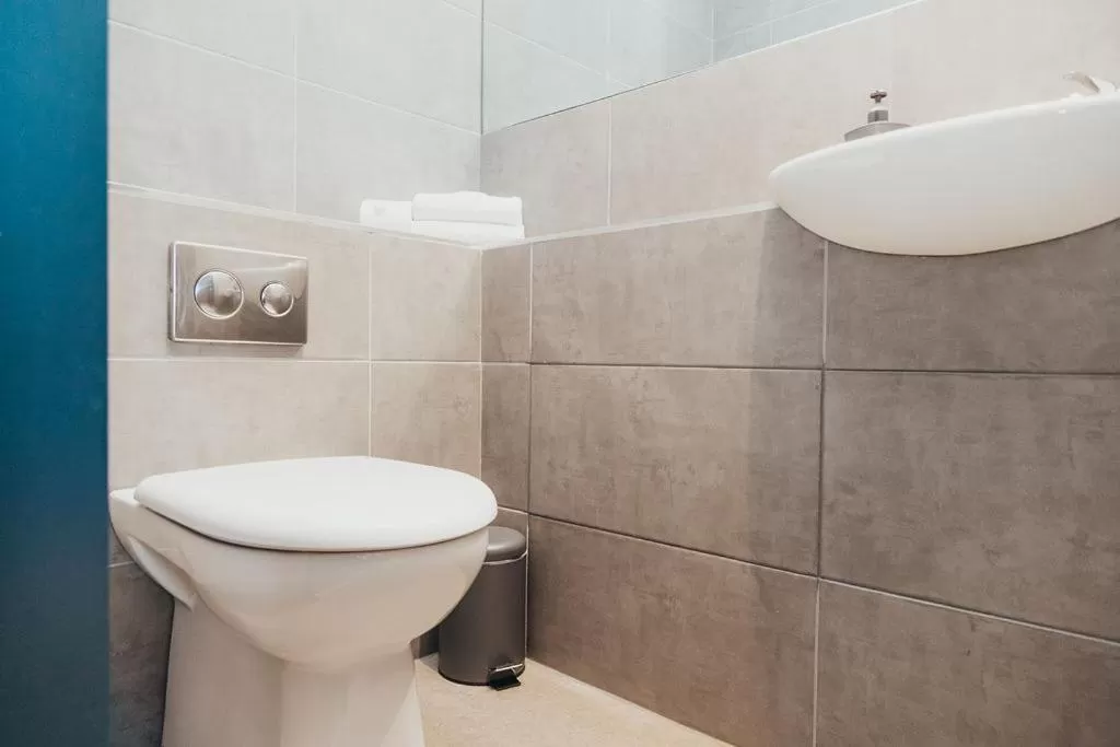 Quarter by the Warren Collection