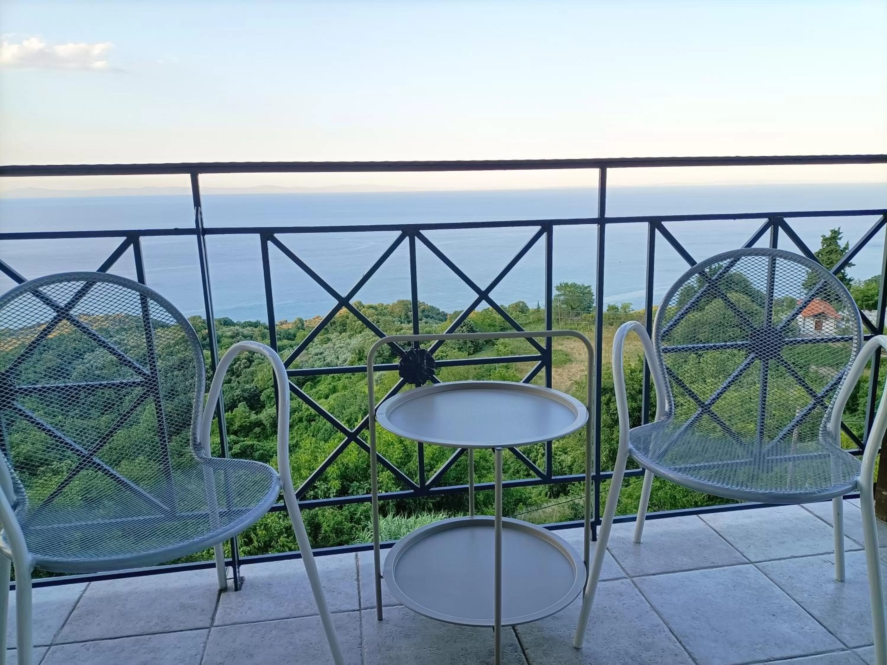 Patio in Hotel Christina - Happy Days