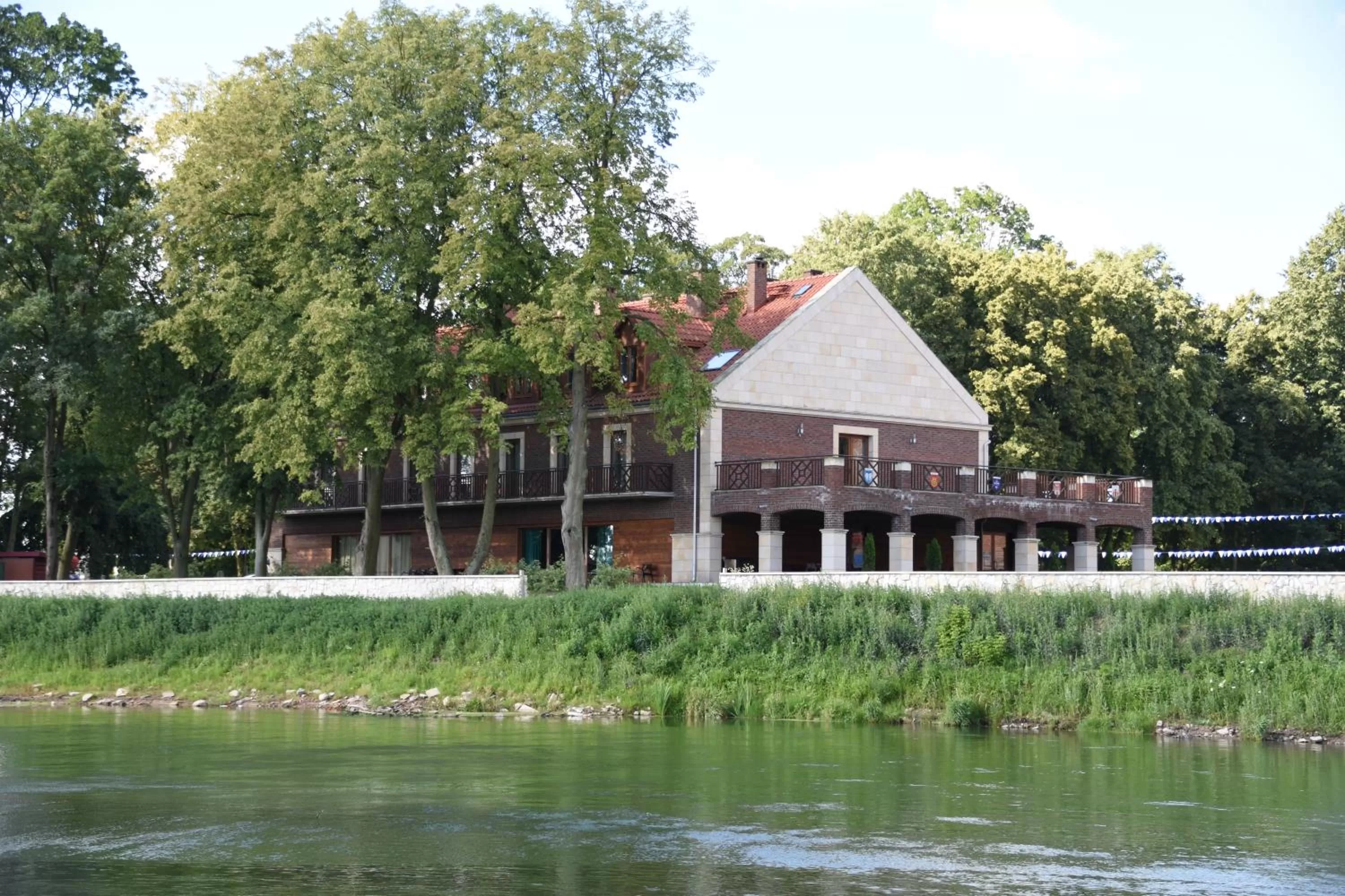 Property building in Dom Pracy Twórczej