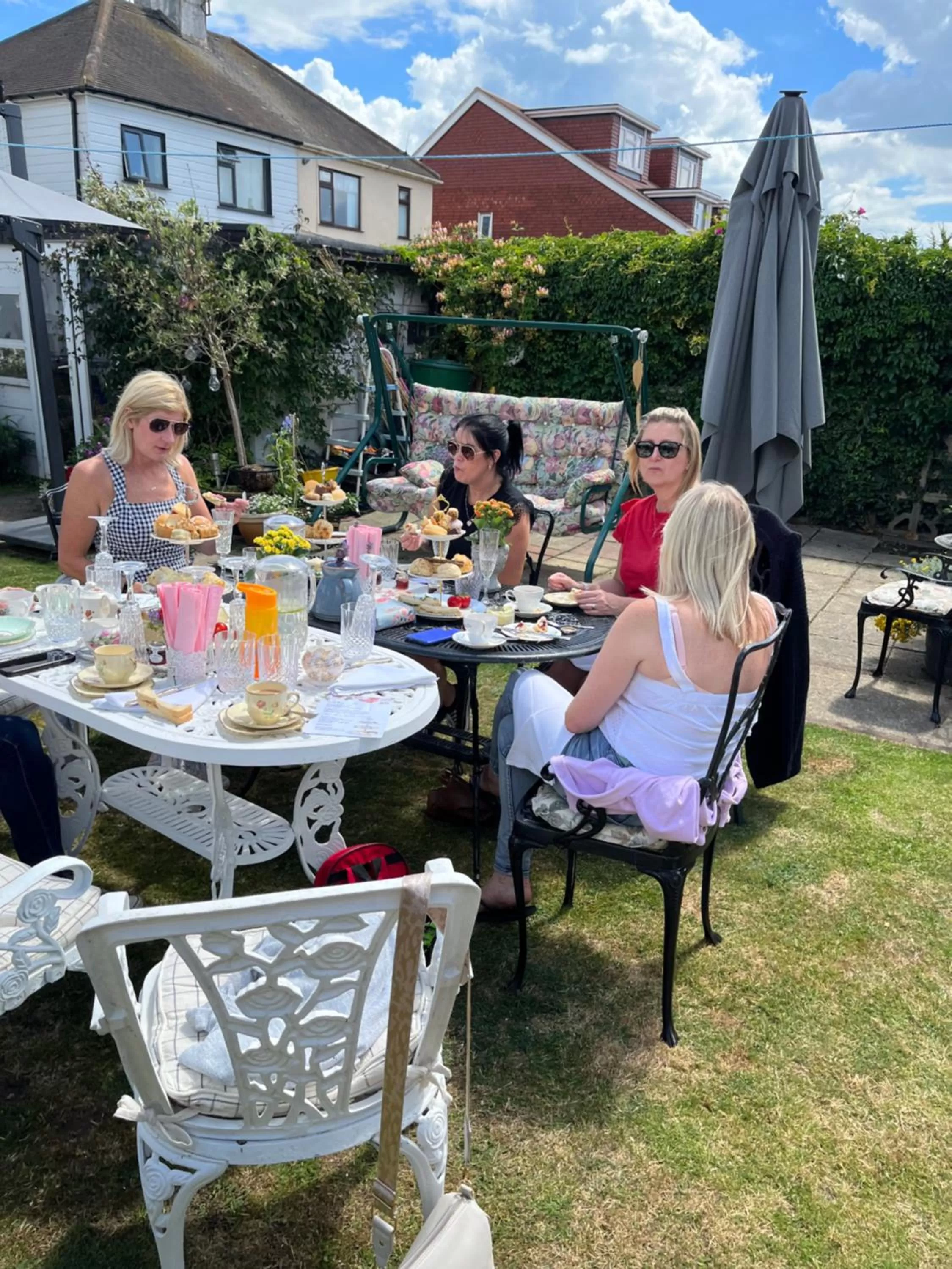 Restaurant/places to eat in Southend Airport Bed & Breakfast