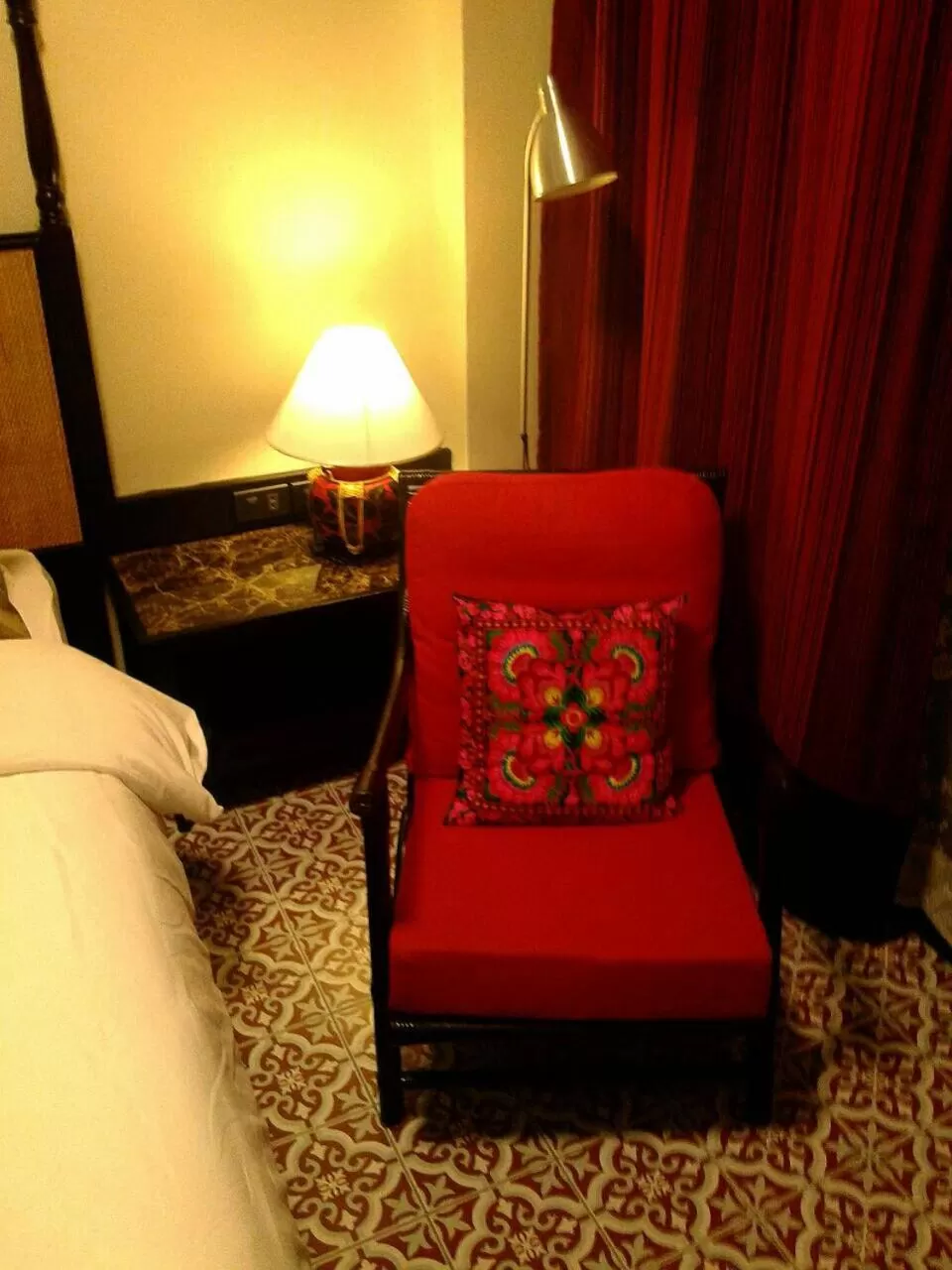 Deluxe Double Room with Balcony in RCN Court & Inn