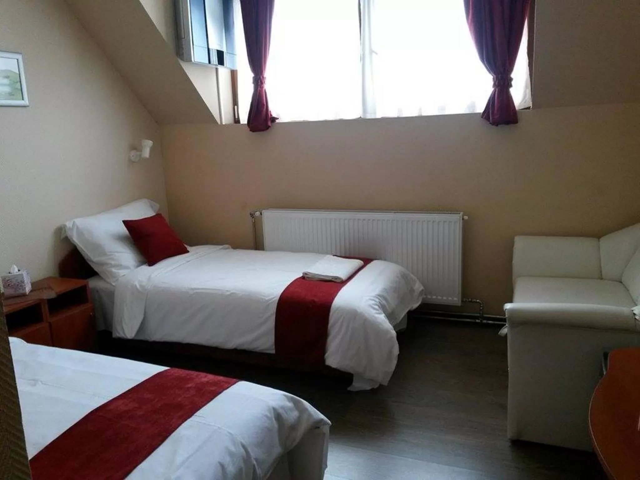 Bed in Abszolút Hotel és Panzió