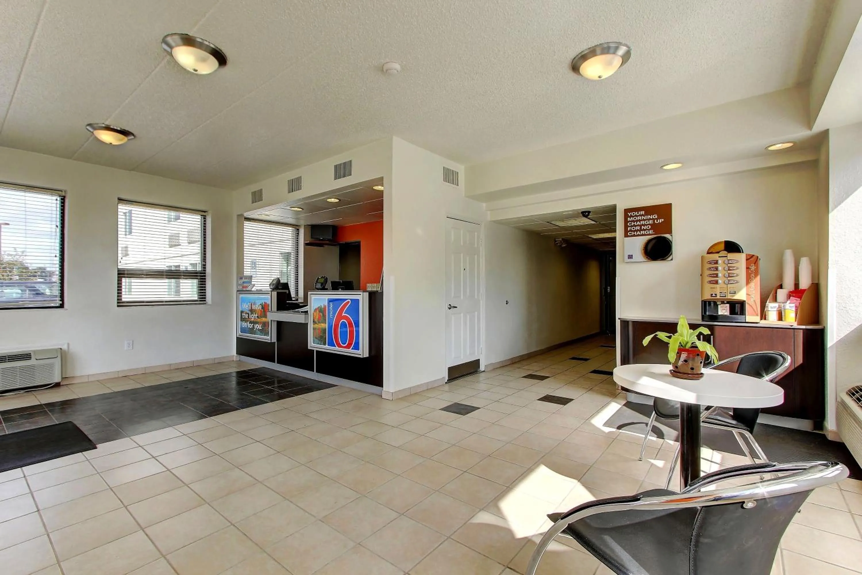 Lobby or reception in Motel 6-York, PA - North