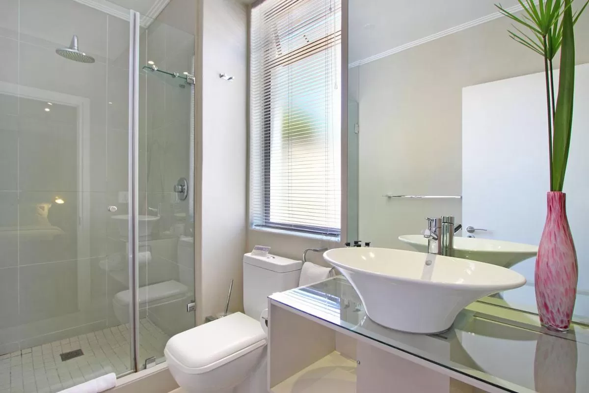 Shower in The Hyde All Suite Hotel