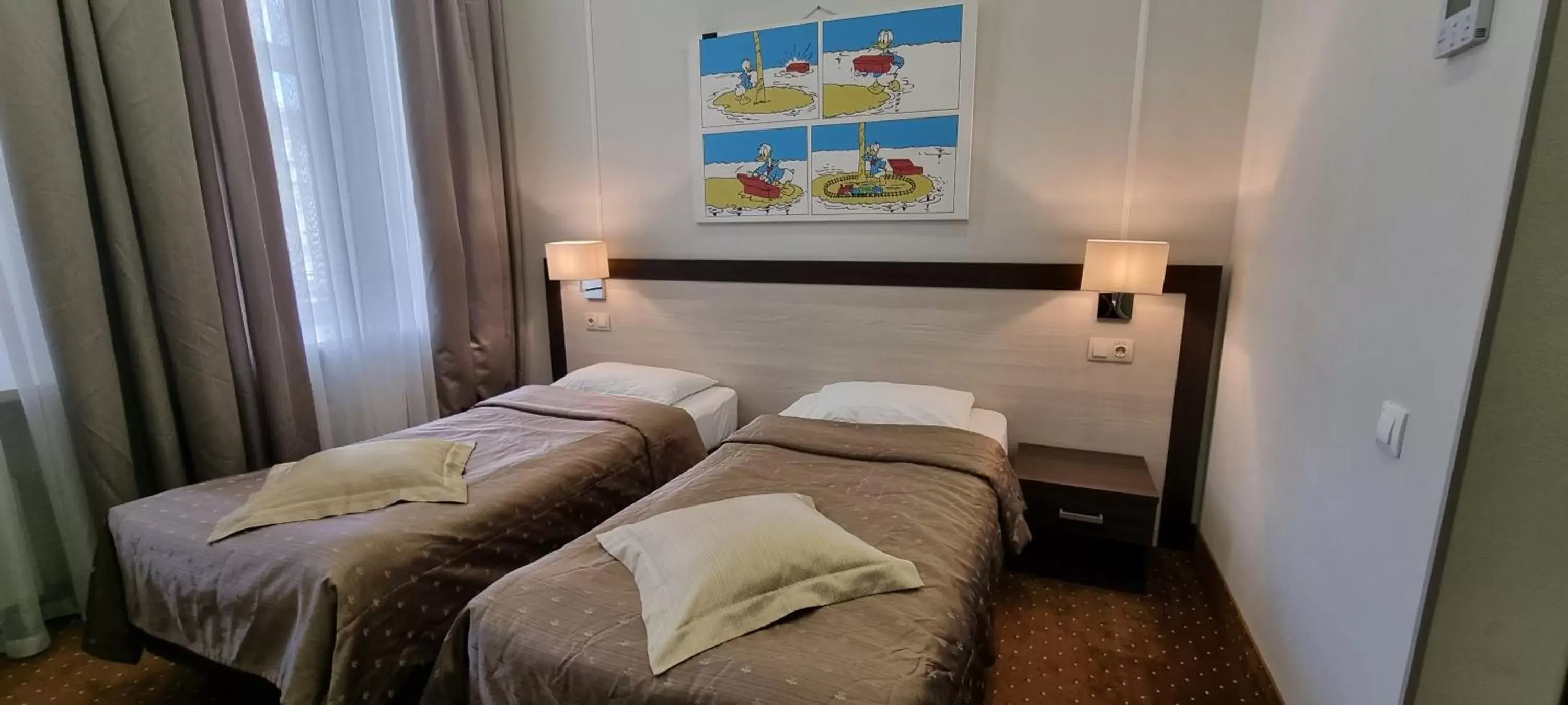 Standard Twin Room in Hotel Donald Standard Twin Room in Hotel Donald