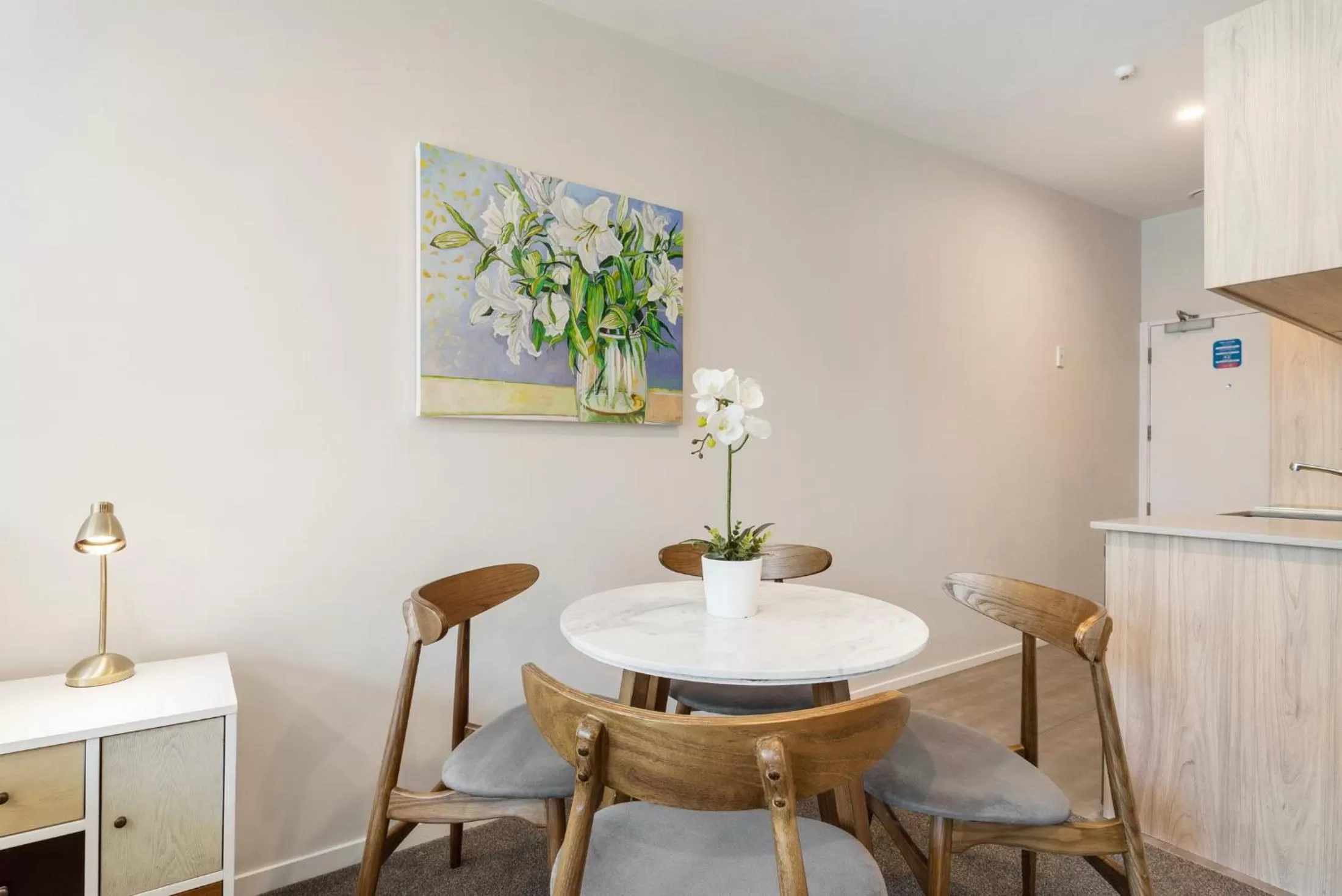 Dining area in FERNZ Motel & Apartments Birkenhead