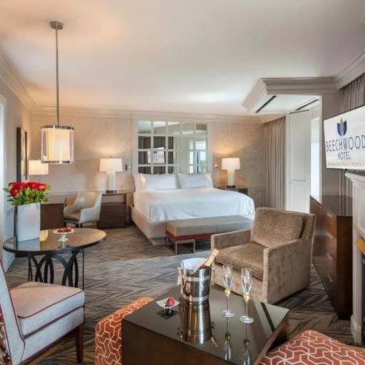 Bed in Beechwood Hotel