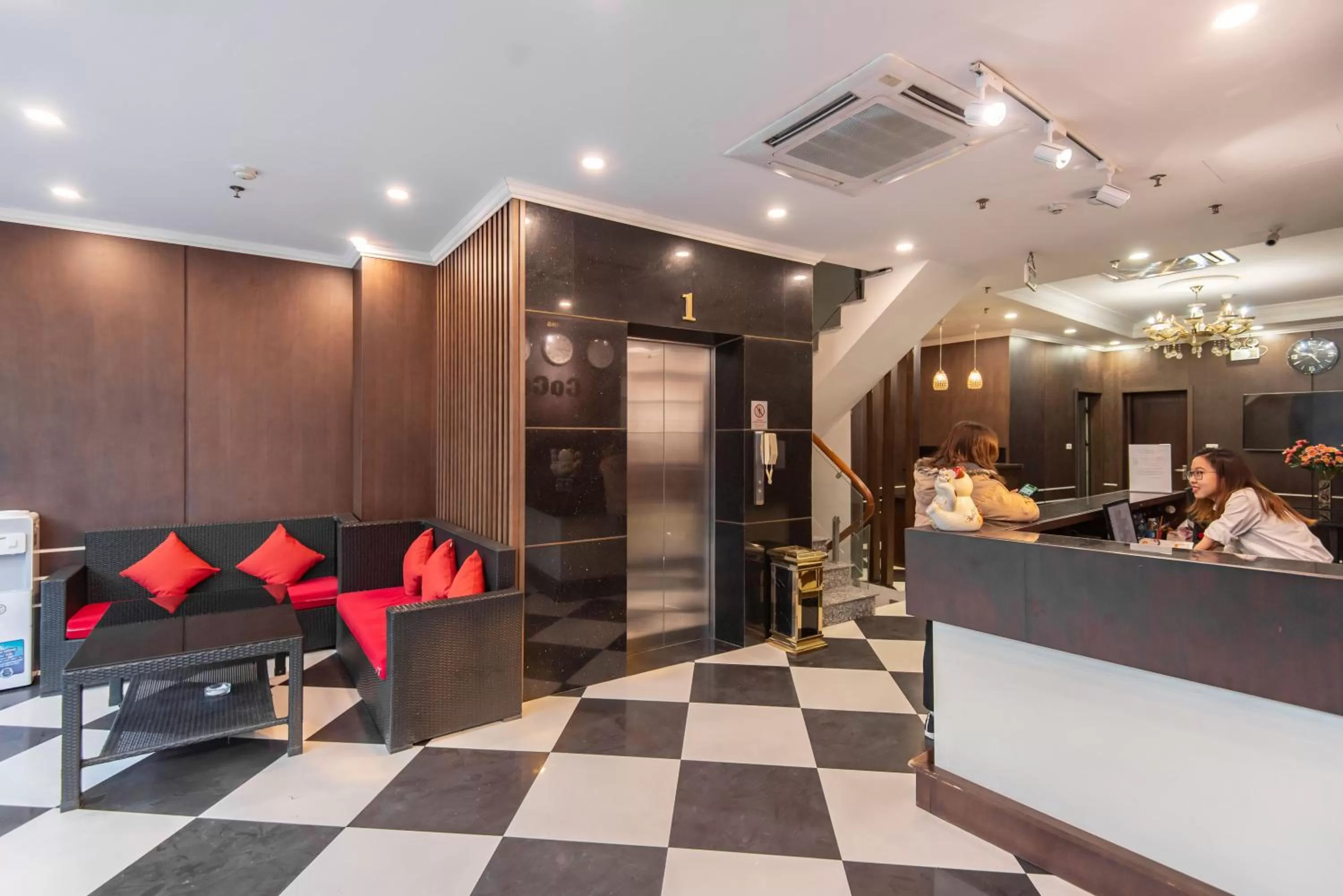 People in Coco Hotel Cau Giay