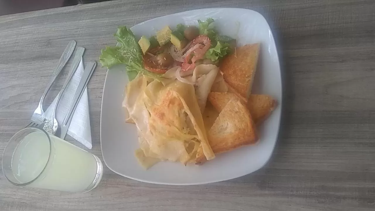 Food in Hotel Bogota - Fontana Di Trevi by On Holidays