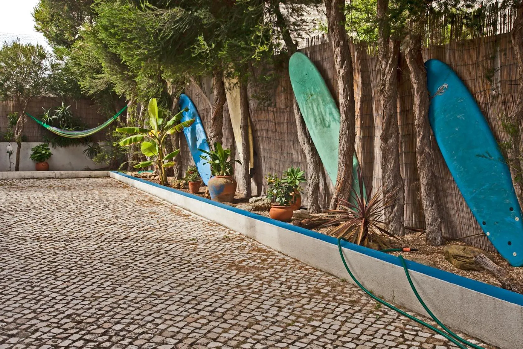 Garden in Ericeira Chill Hill Hostel & Private Rooms