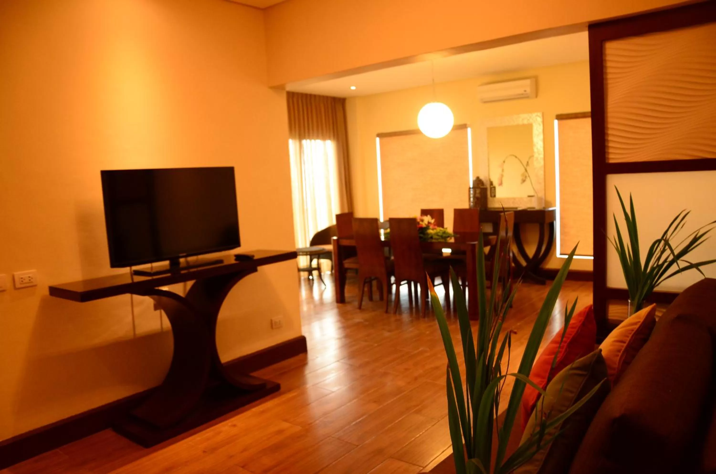 Living room in Hotel Monticello Tagaytay