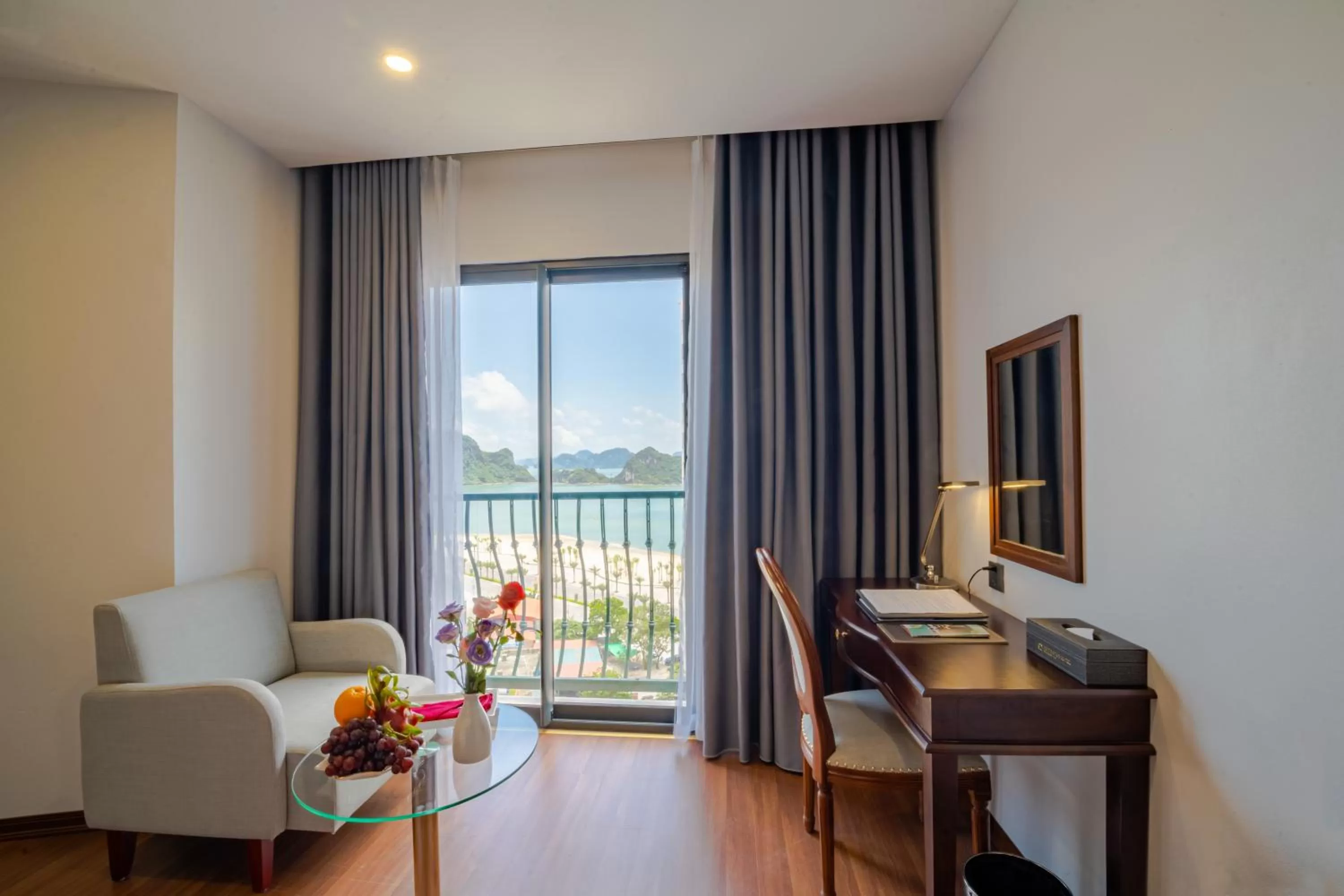 Seating area in Paddington Hotel Halong Bayview