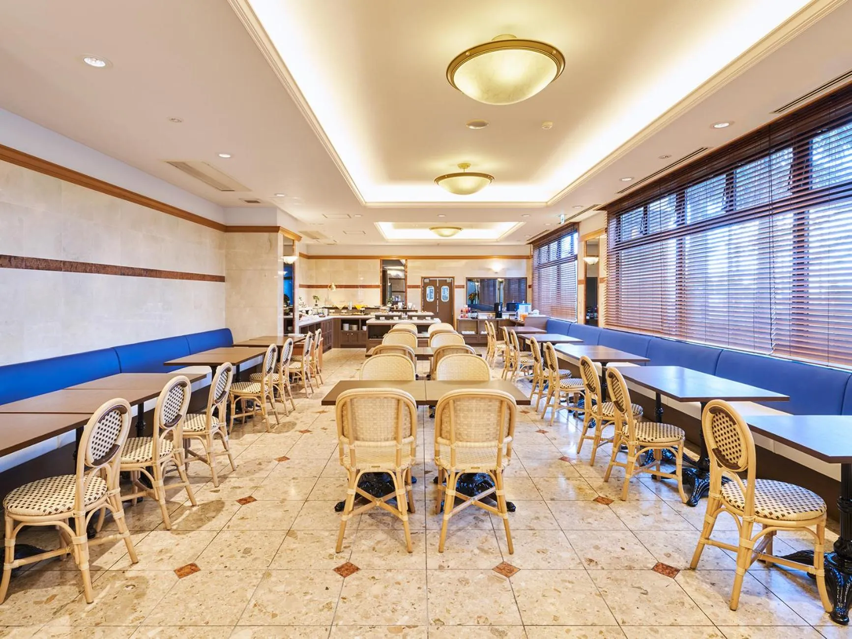 Restaurant/places to eat in HOTEL MYSTAYS Maihama