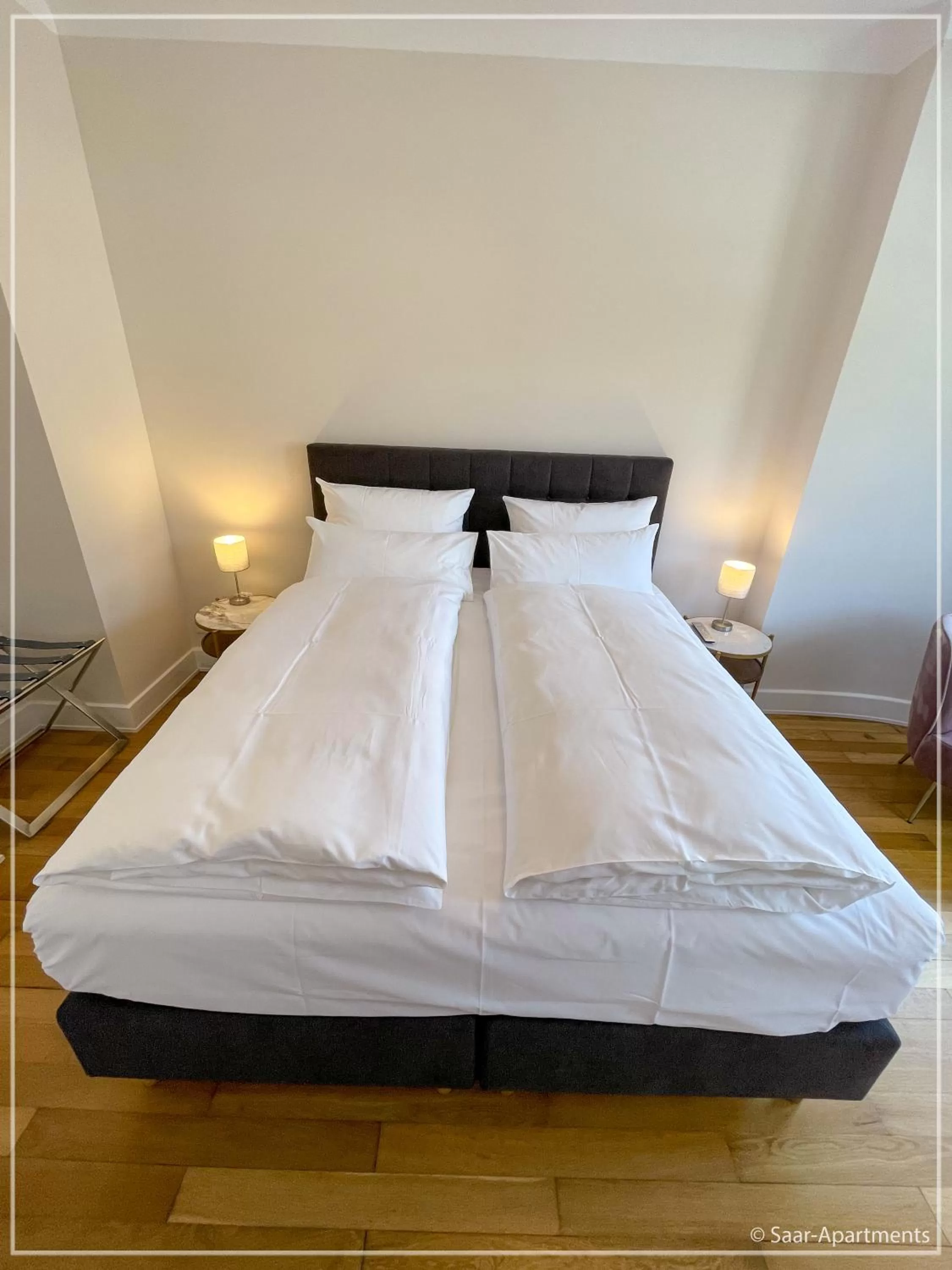 Bed in Saar-Apartments