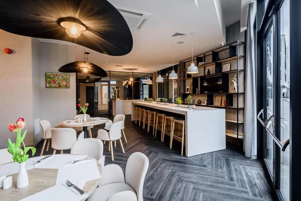 Restaurant/places to eat in Arche Hotel Lublin