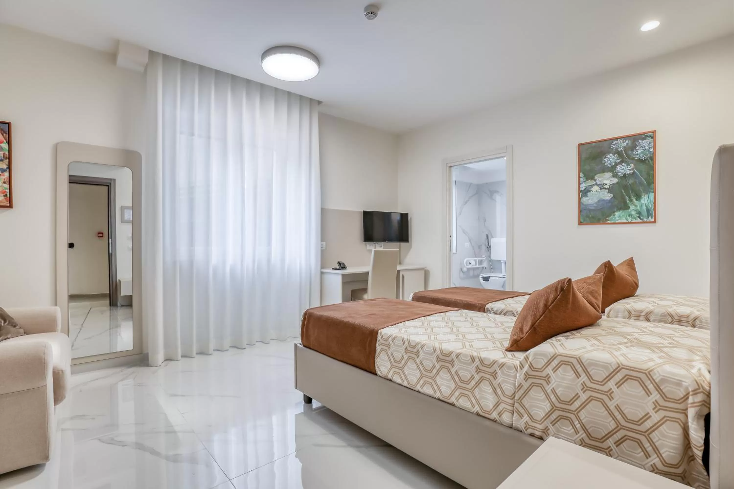 Twin Room - Disability Access in Vomero High Hotel