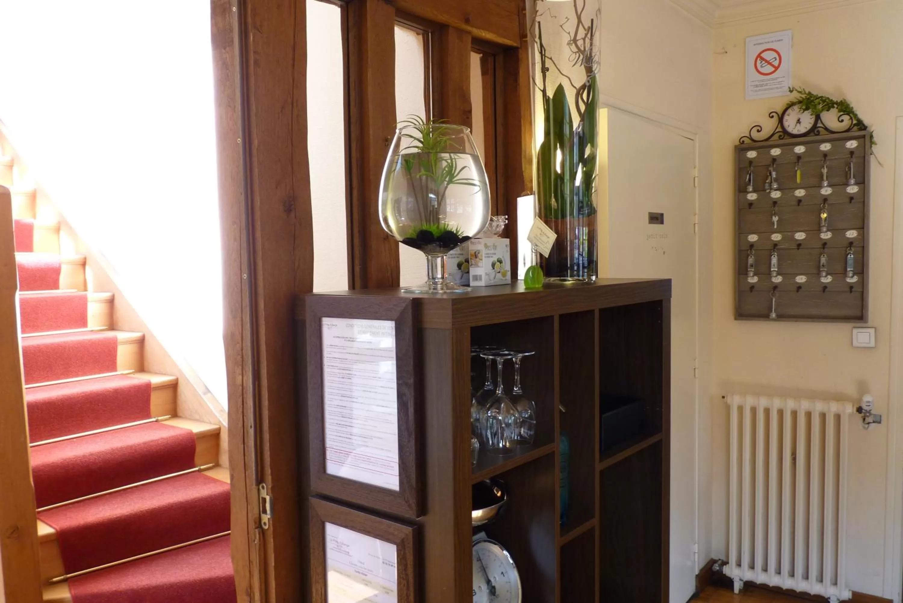 Lobby or reception in Hôtel-Restaurant La P'tite Auberge