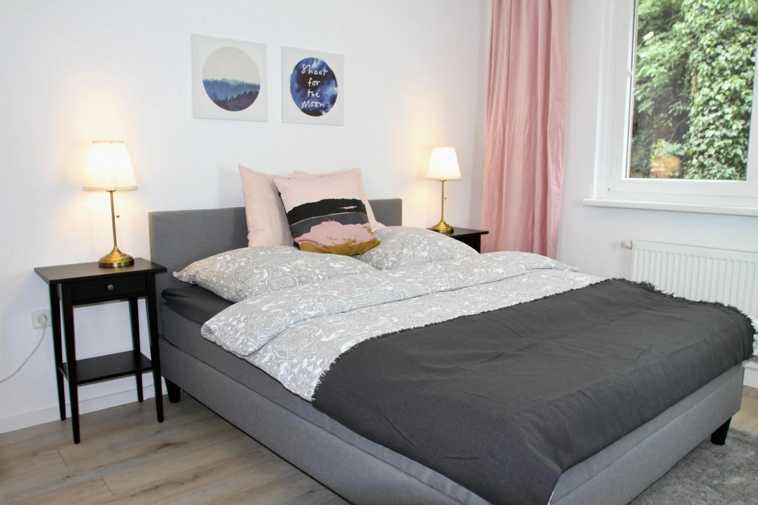 Bedroom, Bed in Apartmenthaus in der Metzstraße