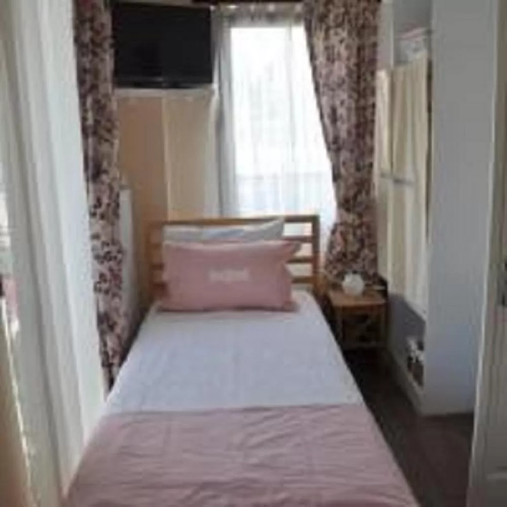 Property building, Bed in Ede Apart Otel