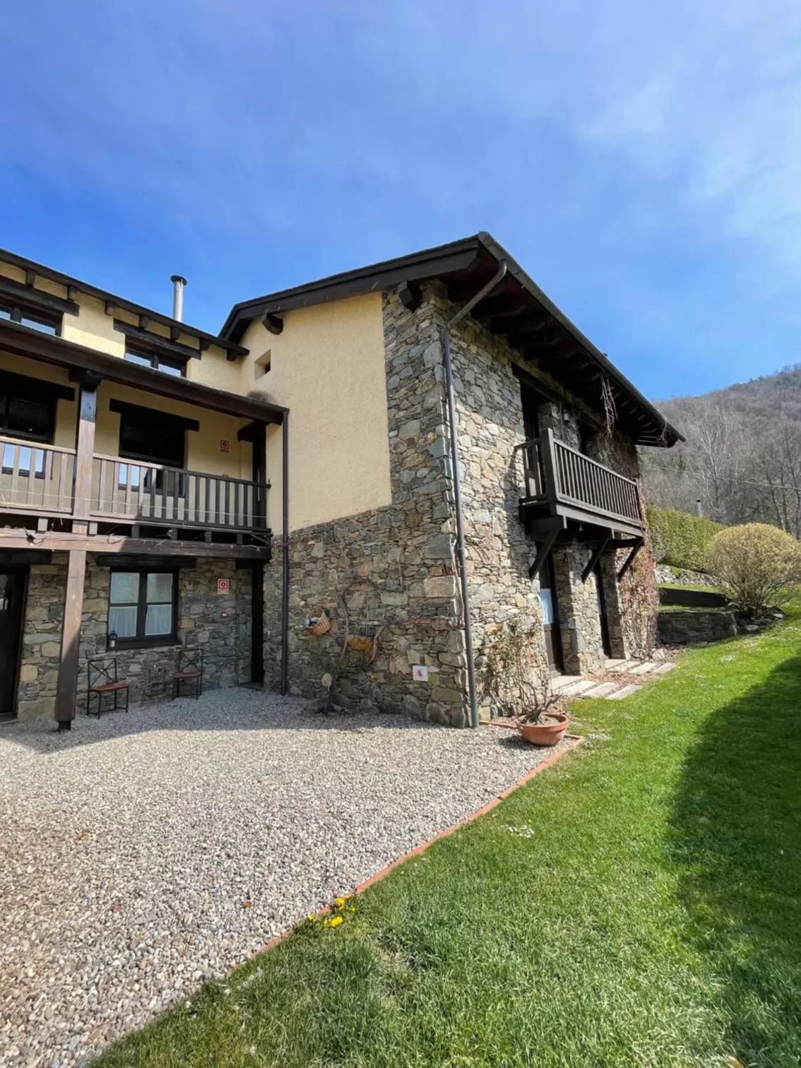 Facade/entrance in Hotel Cruells