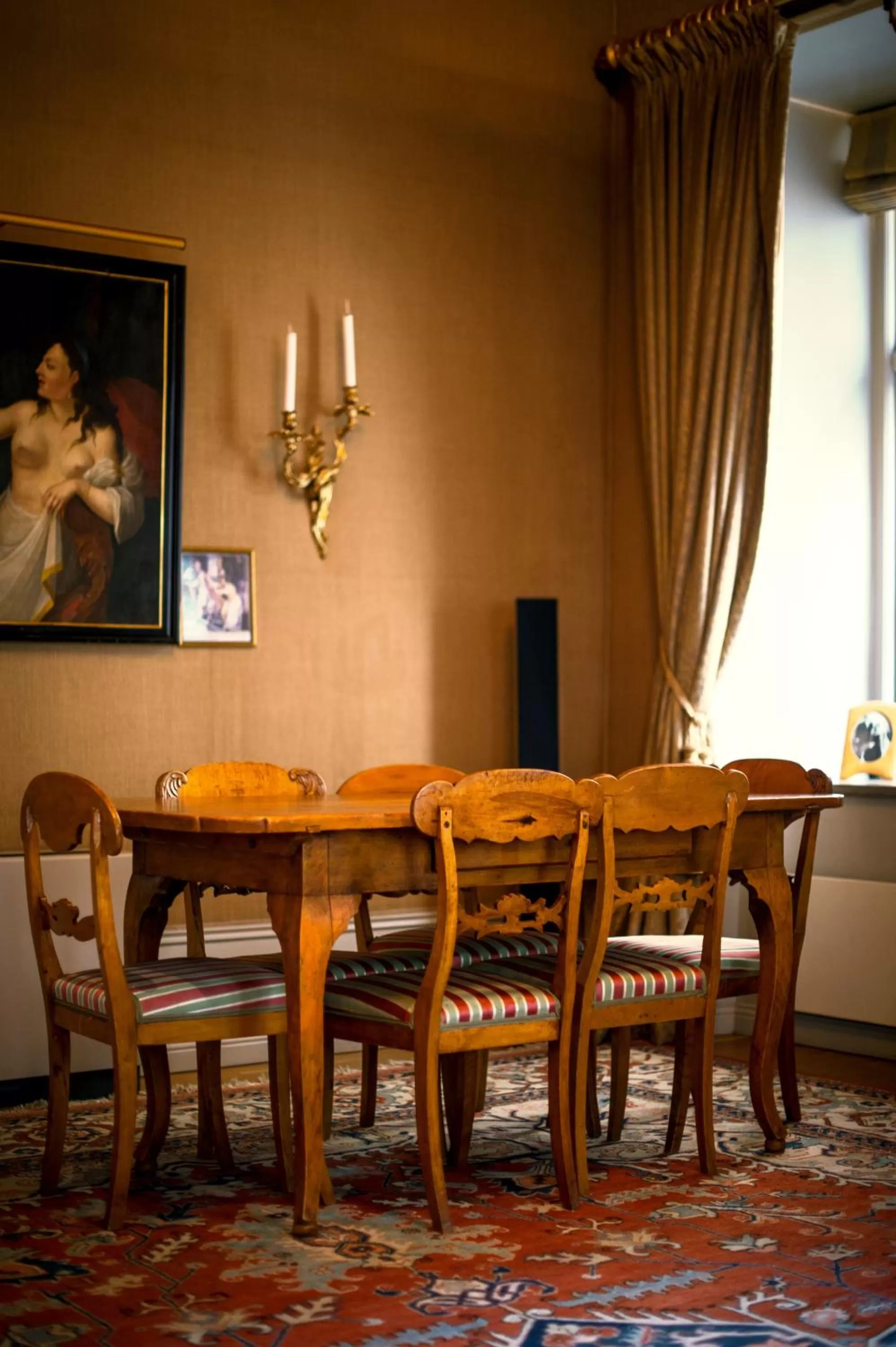 Dining area in Victory Hotel