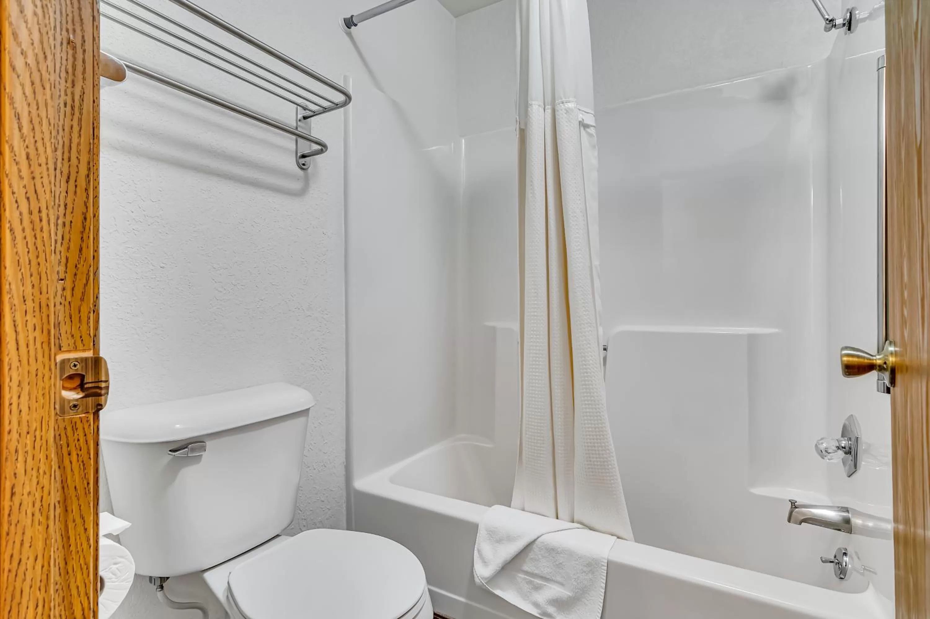 Toilet in Autumn Creek Branson