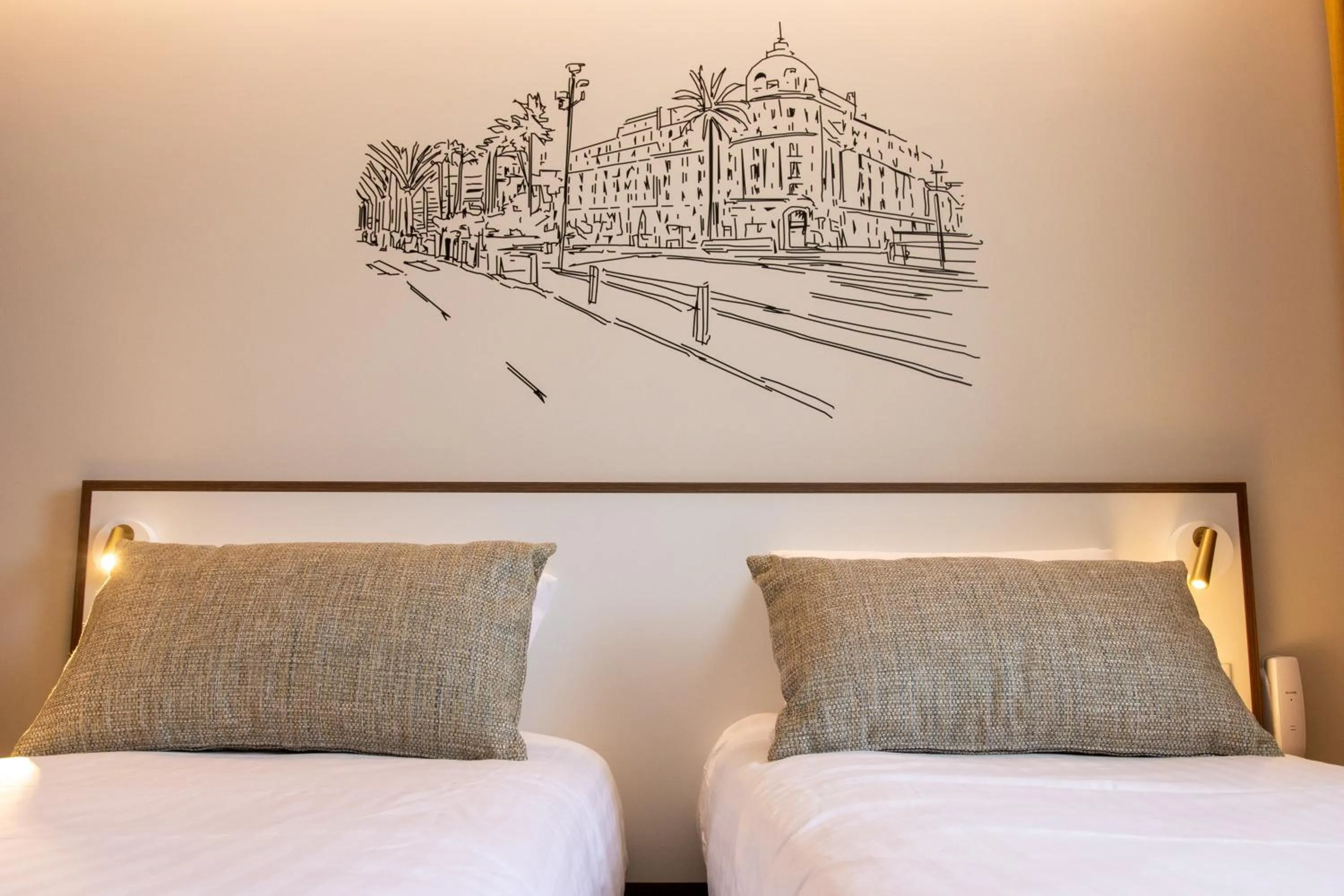 Bedroom, Bed in Hotel du Pin Nice Port