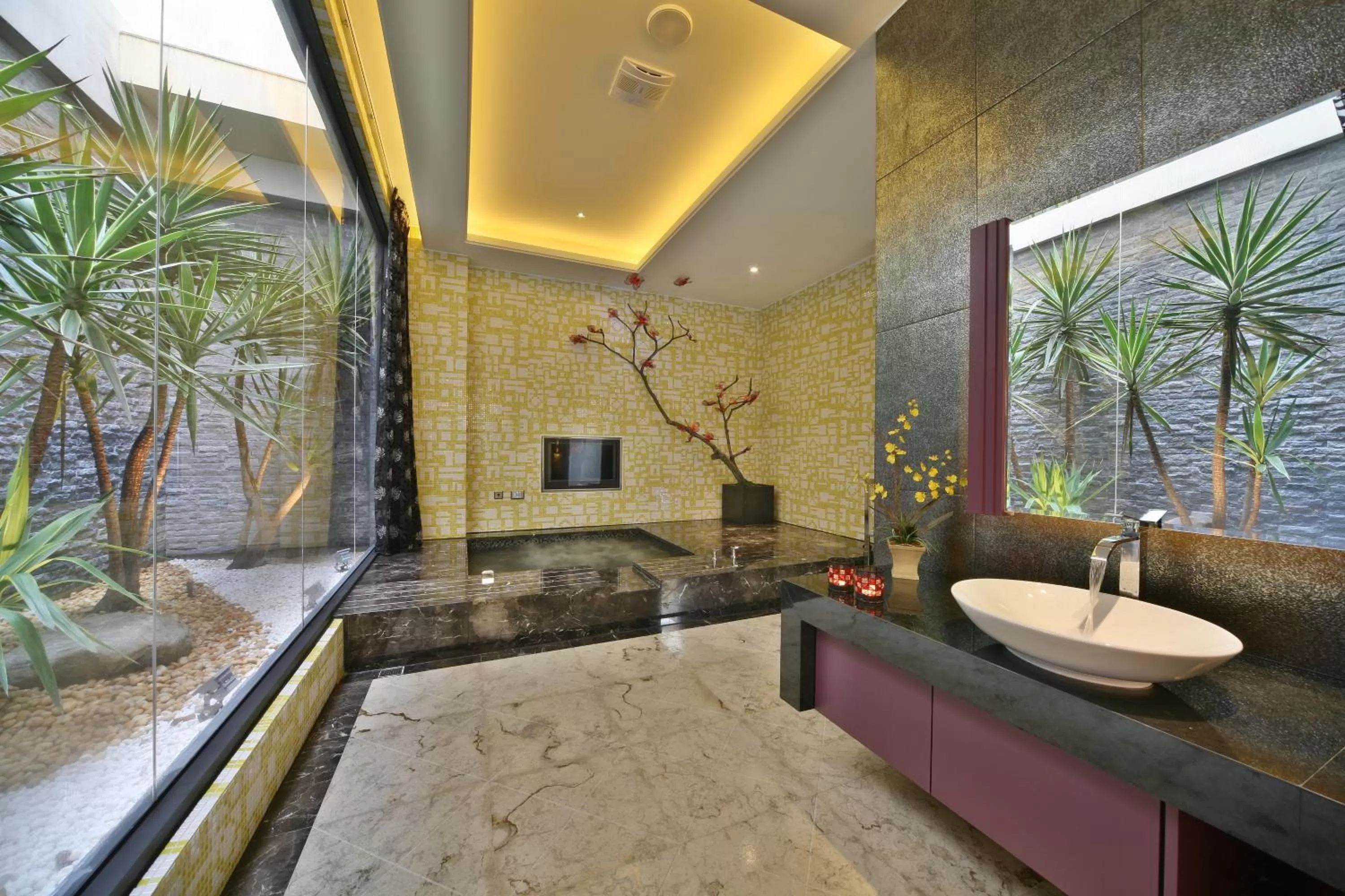 Bathroom in Han Guan Motel