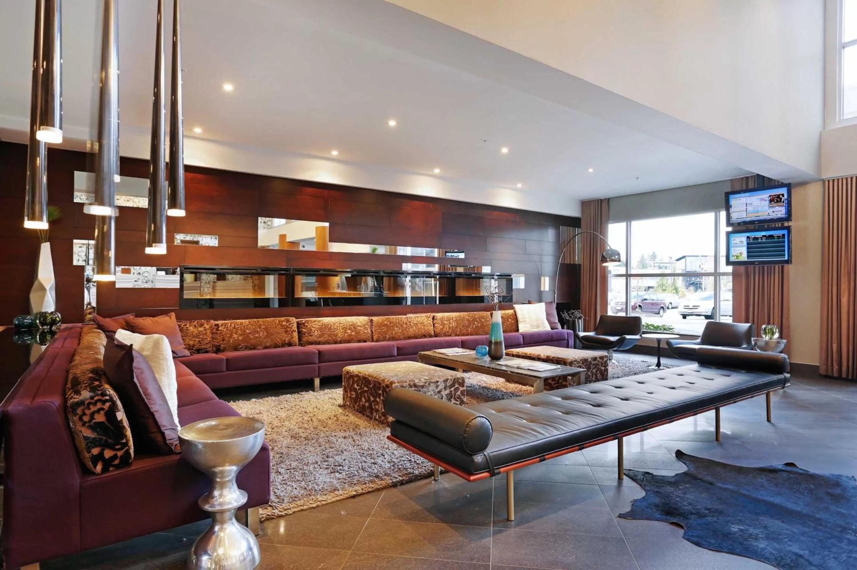 Lobby or reception in Sandman Signature Langley Hotel