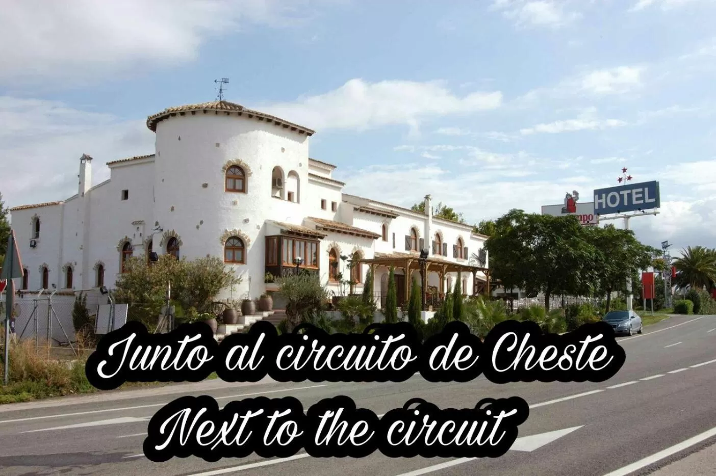 Facade/entrance in Hotel La Carreta