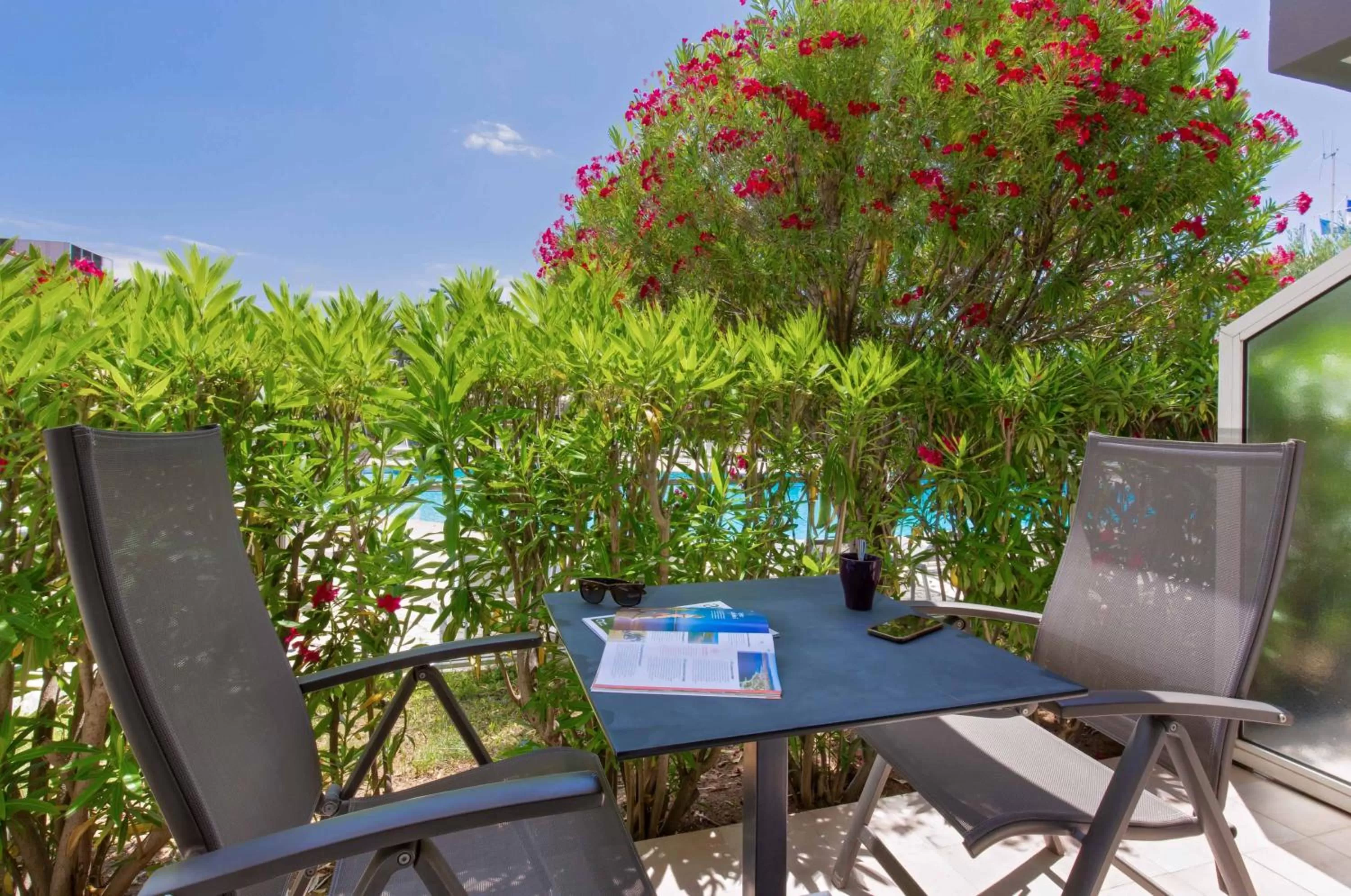 Patio in Best Western Plus La Marina