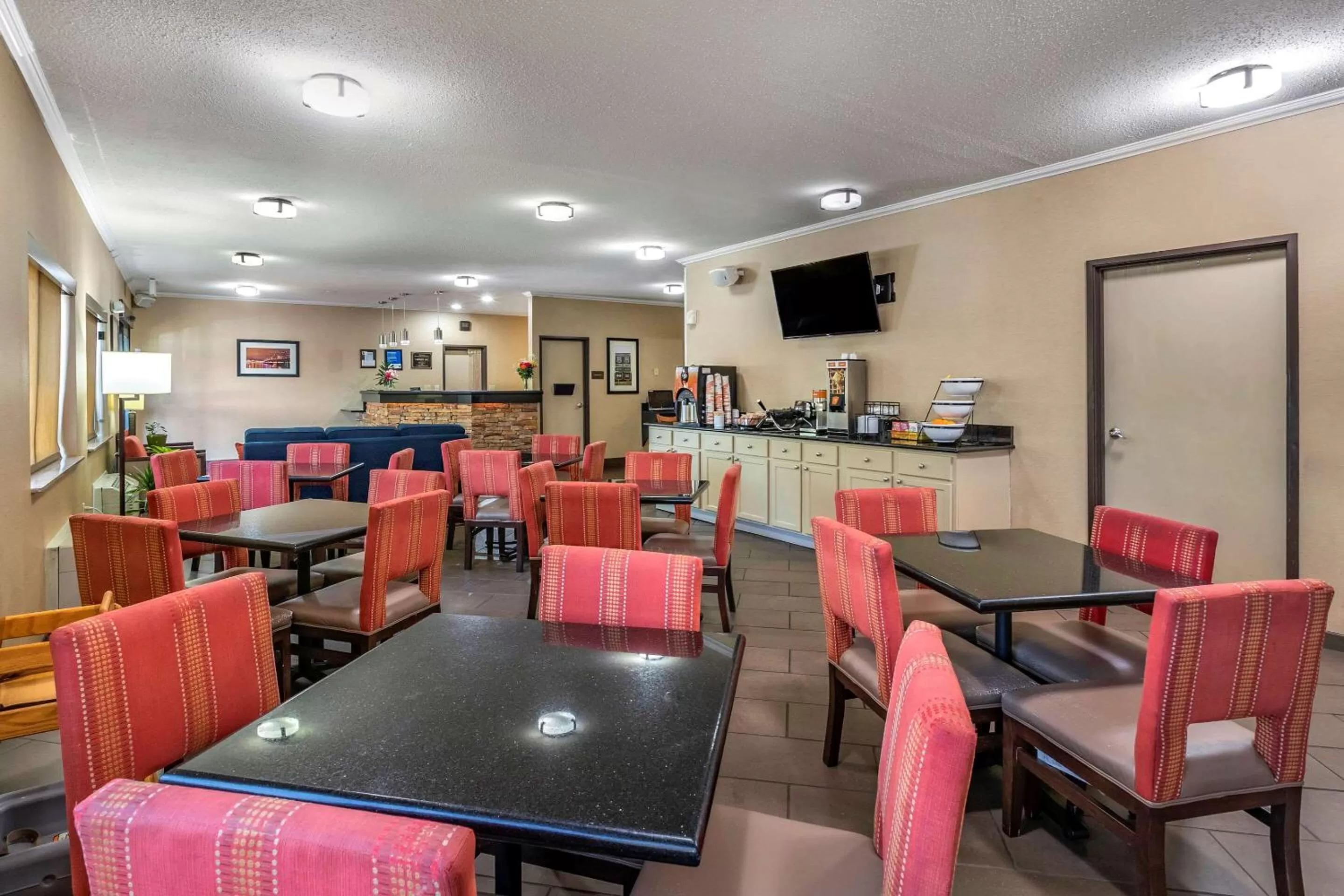 Restaurant/places to eat in Comfort Inn Moline - Quad Cities