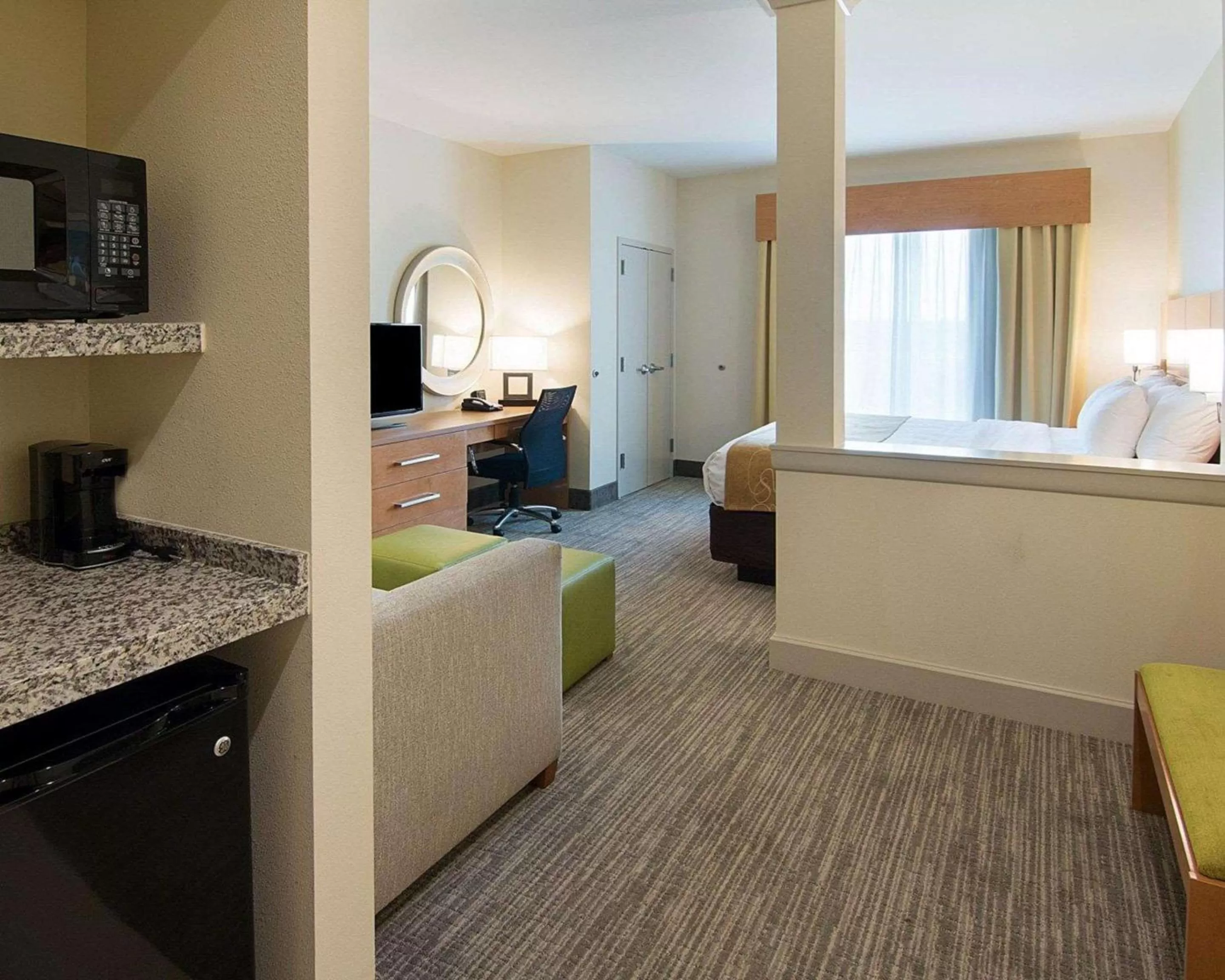 Photo of the whole room in Comfort Suites Bossier City - Shreveport East