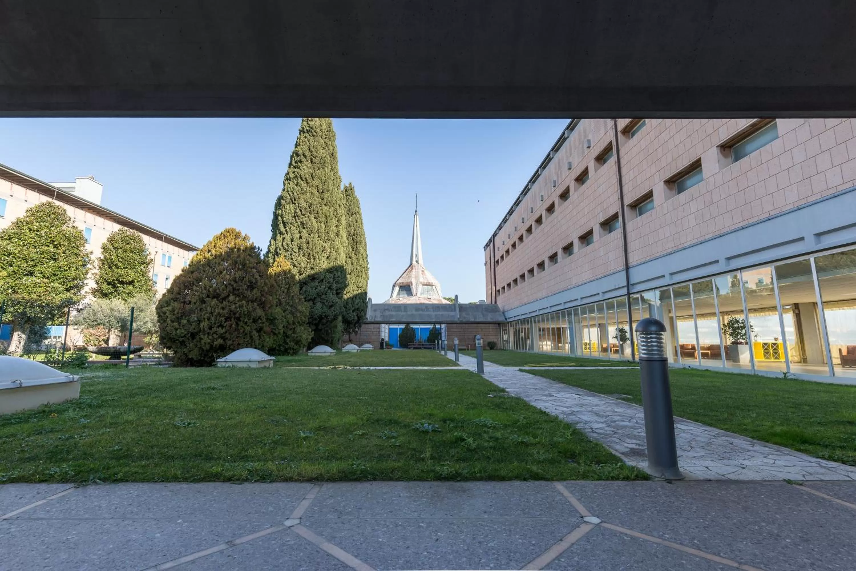 Property building in Hotel Villa Eur