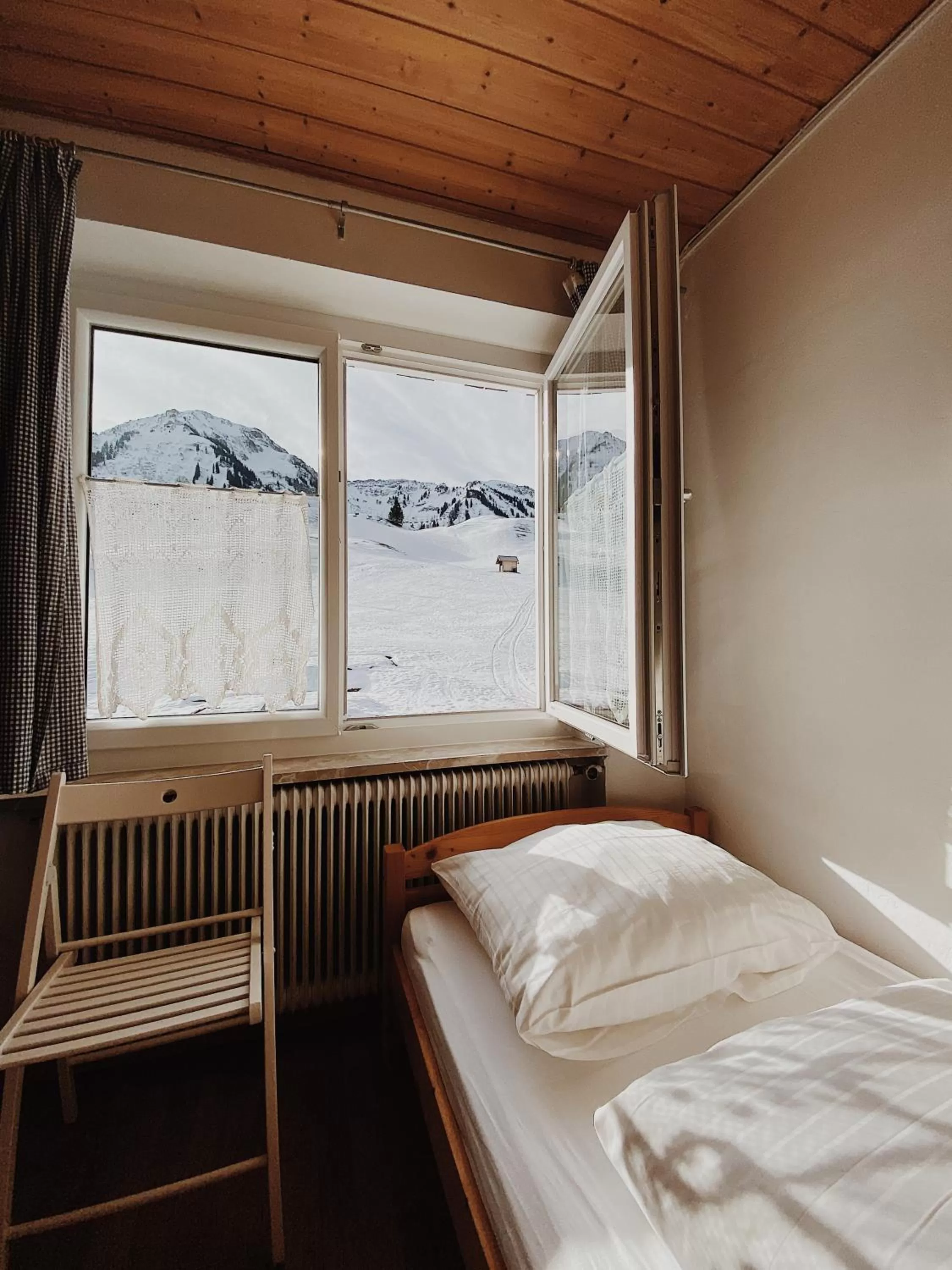 Standard Twin Room with Mountain View in s´Amagmach