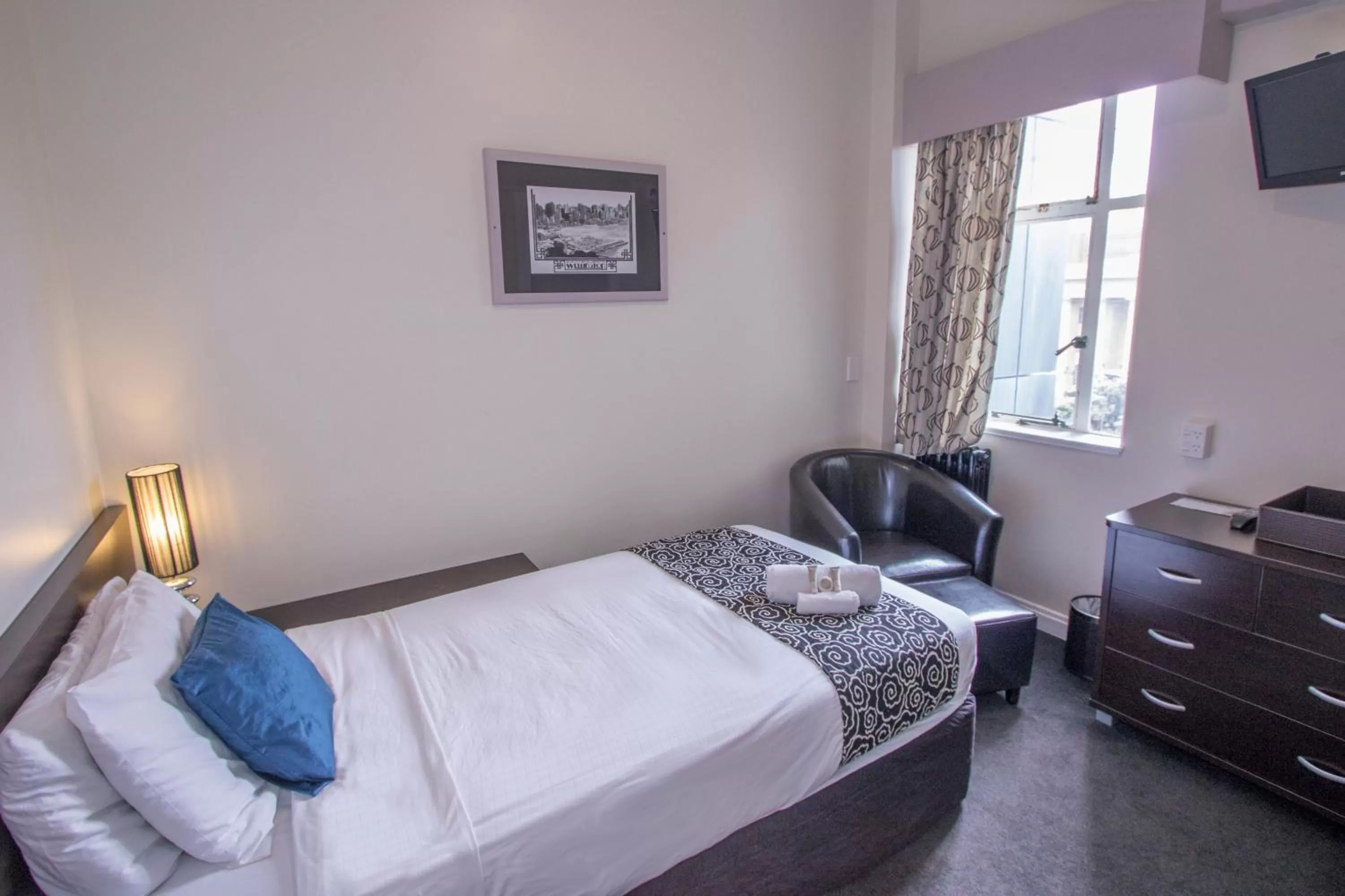 Bed in Hotel Waterloo & Backpackers