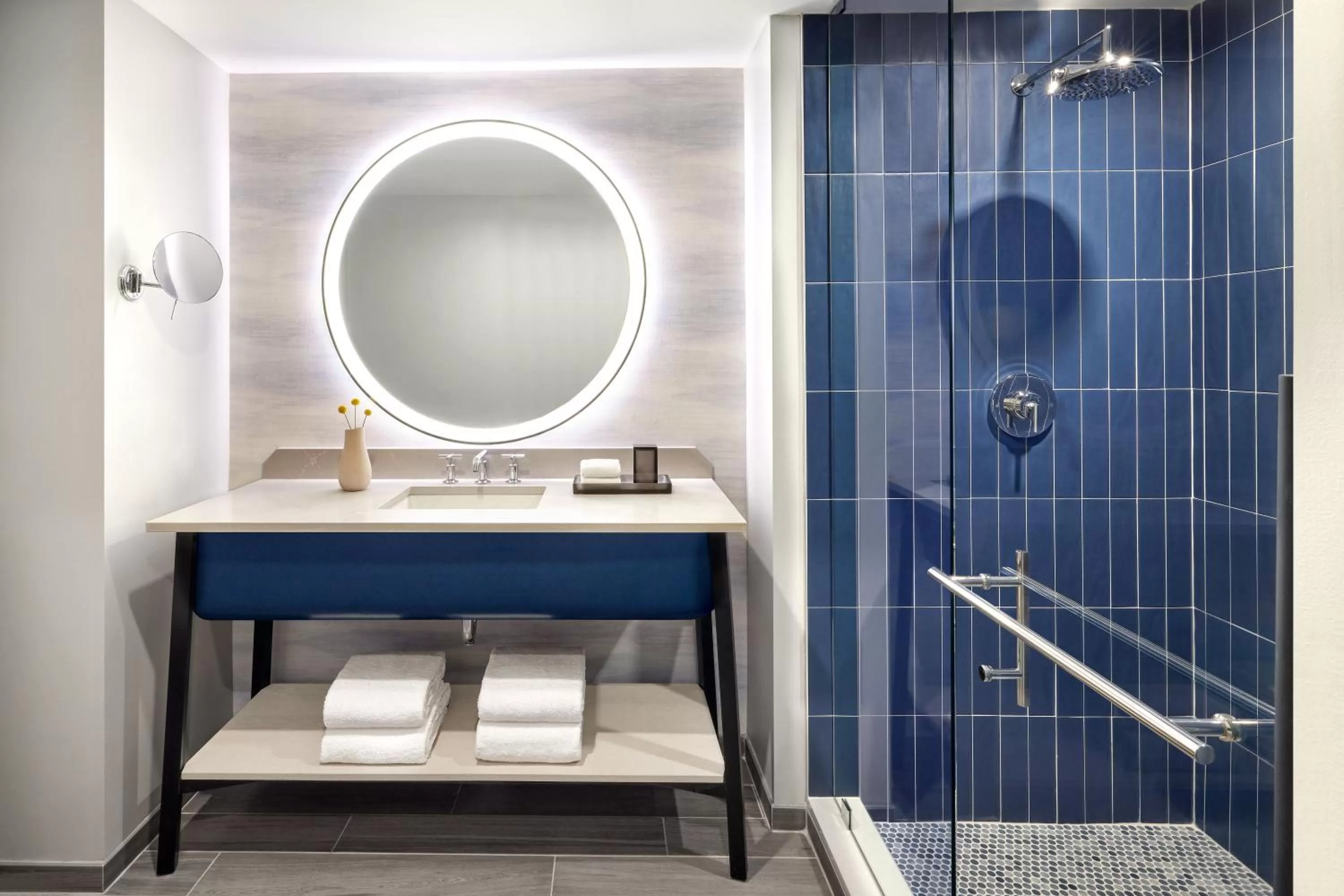 Shower in Omni Tempe Hotel at ASU