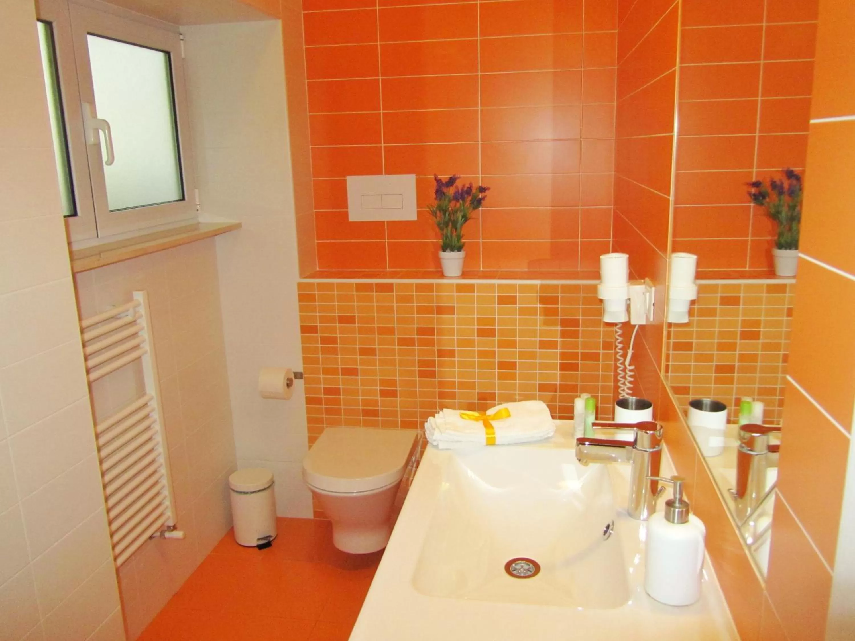 Bathroom in B&B Il Giardino In Città - Parcheggio Privato Gratuito
