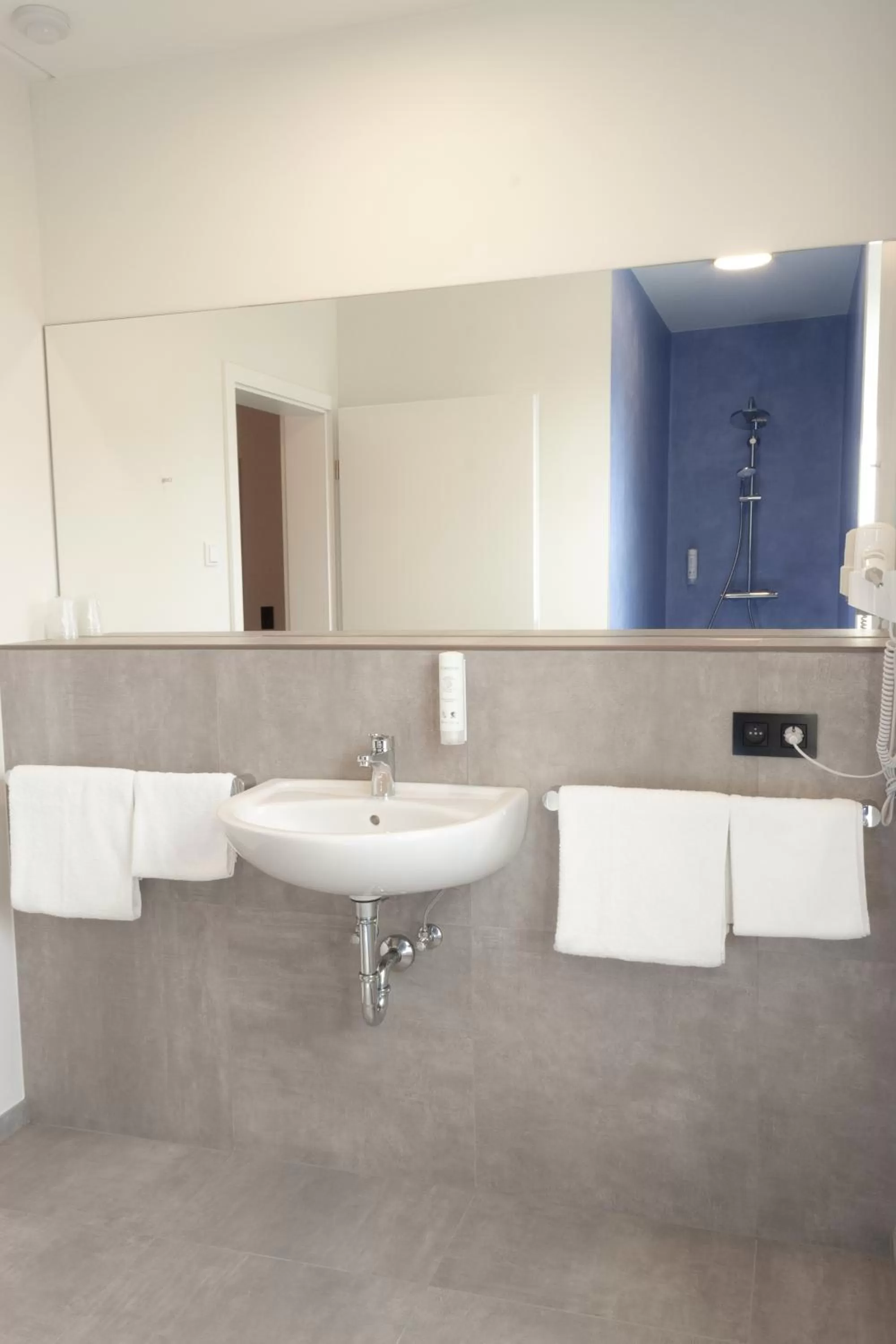 Bathroom in Hotel Restaurant Tychon AG