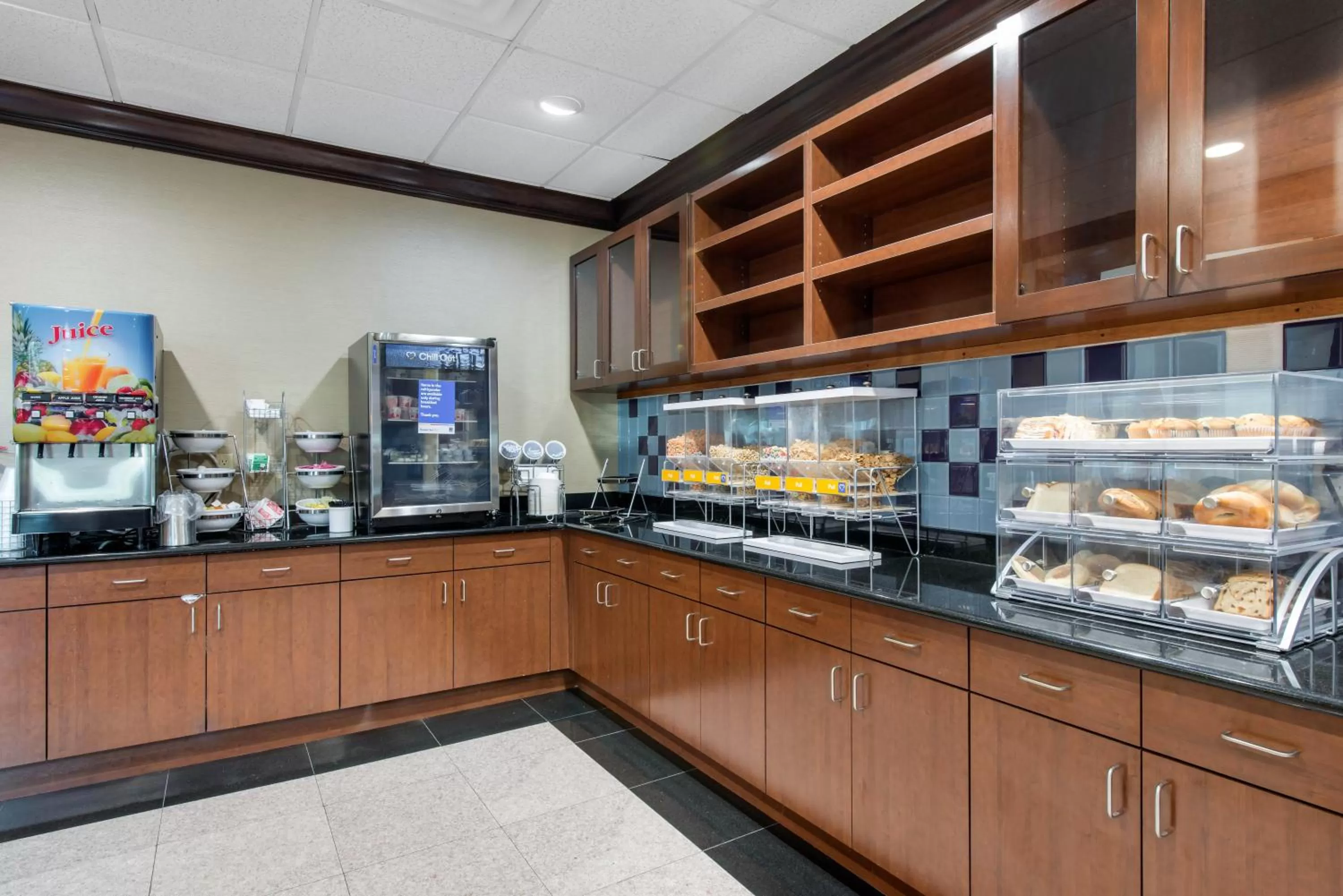 Coffee/tea facilities in Comfort Inn & Suites Tavares North