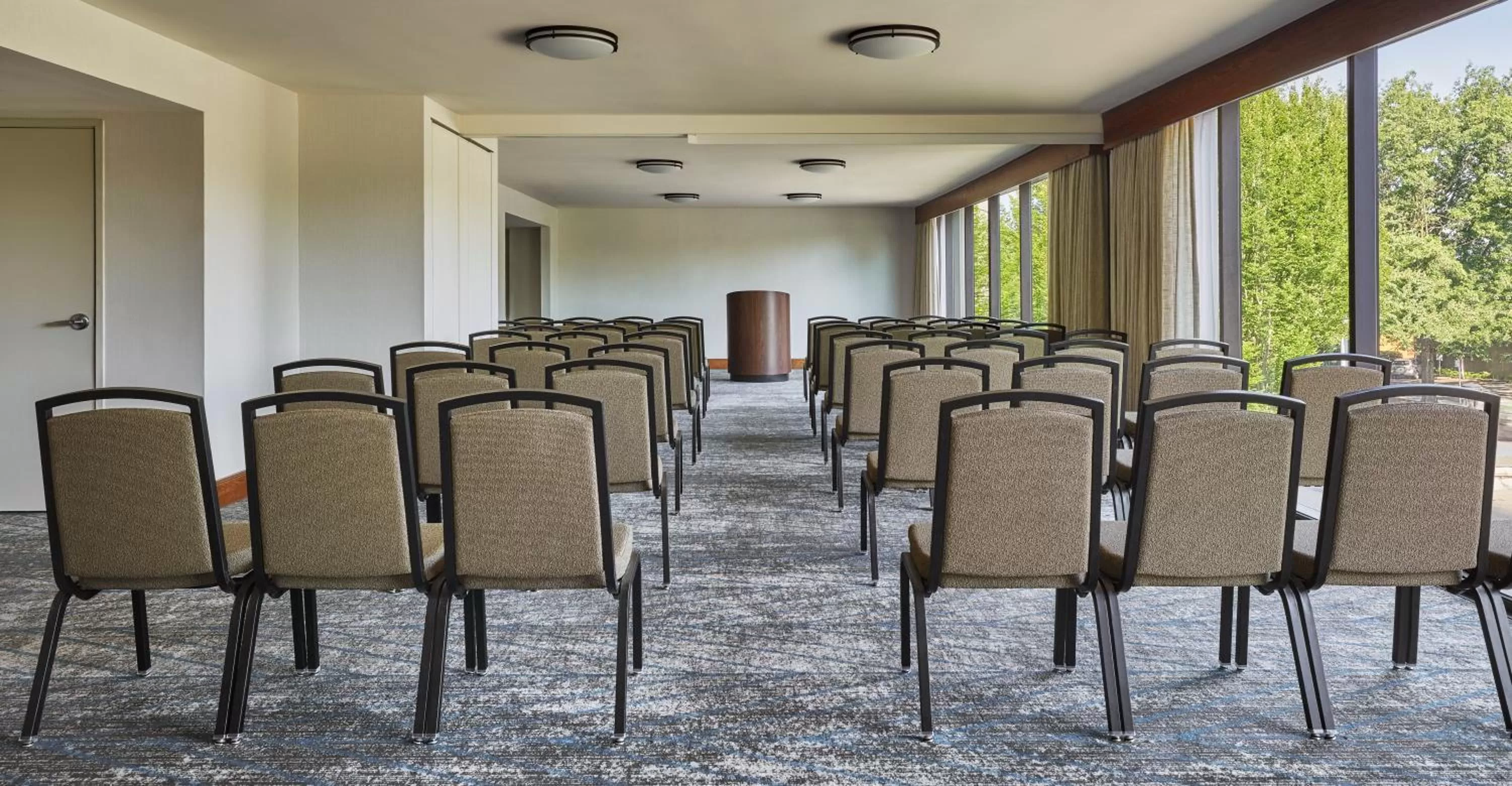 Meeting/conference room in Graduate by Hilton Eugene