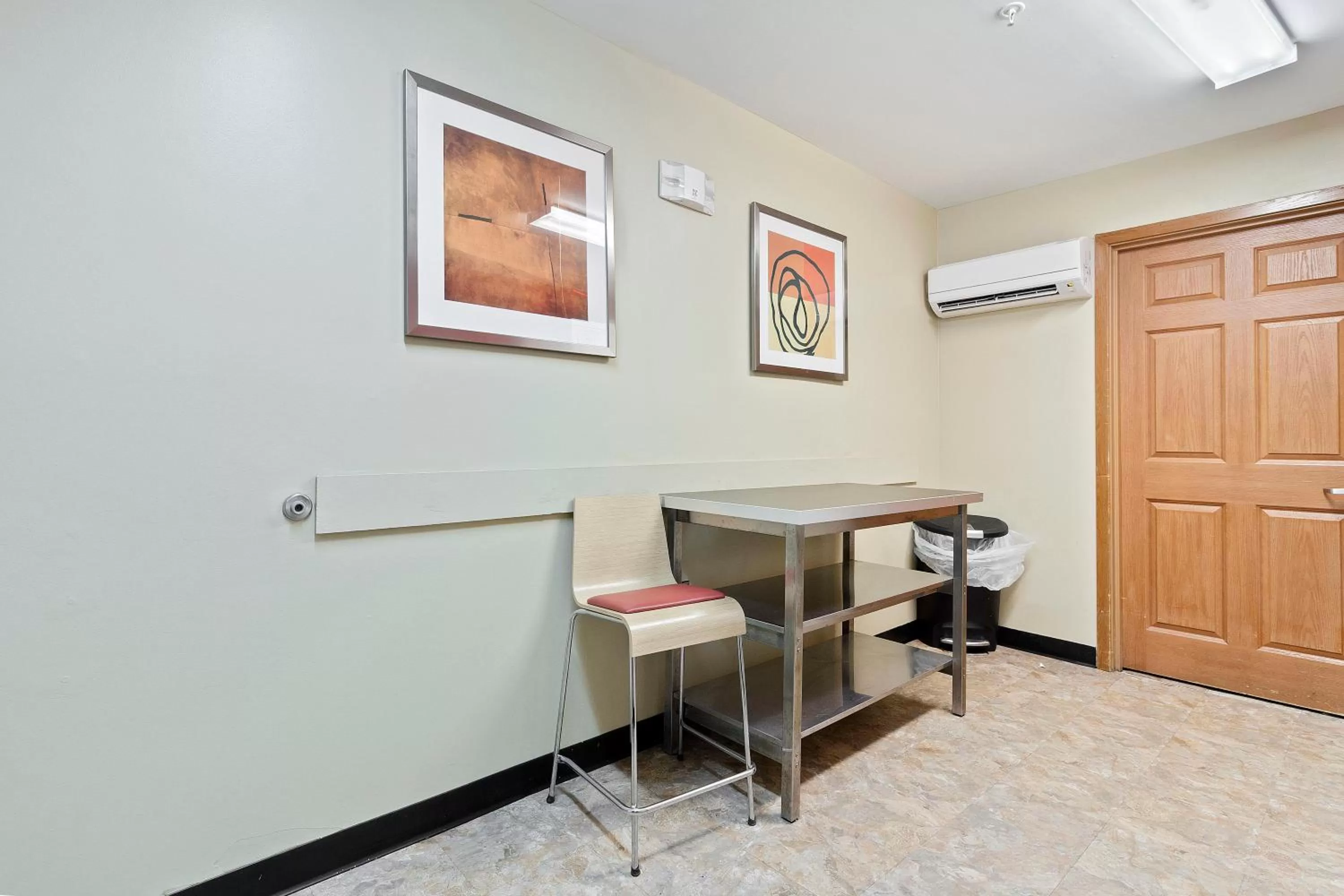 laundry in Extended Stay America Suites - St Louis - Fenton