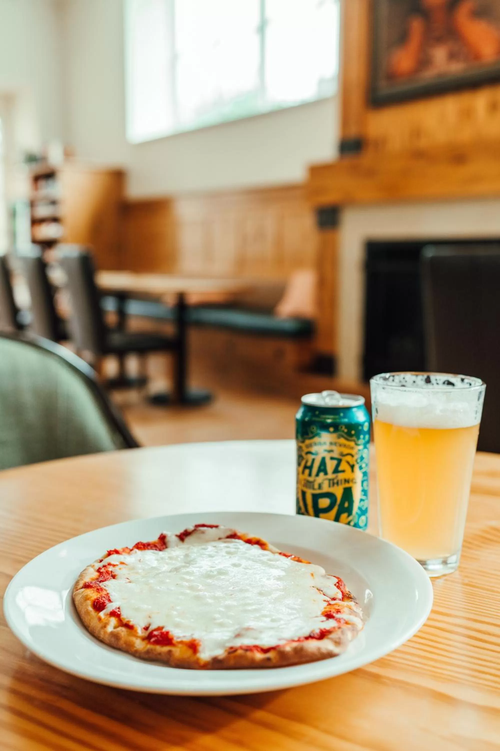 Food and drinks in Hotel Skyler Syracuse, Tapestry Collection by Hilton